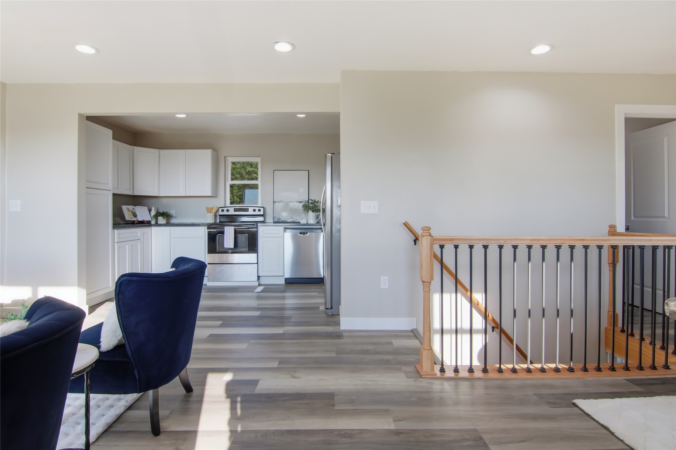 3433 Starr Avenue Property Photo 12