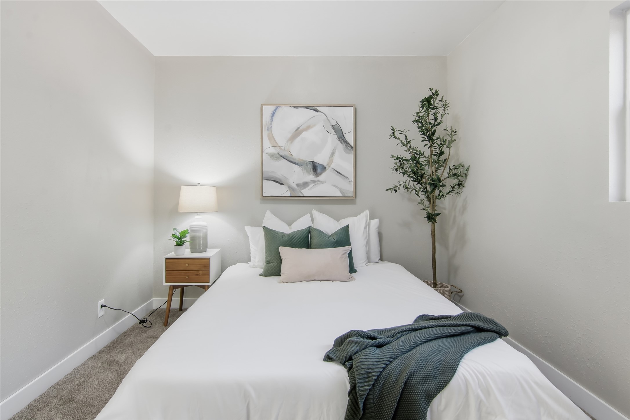 3433 Starr Avenue Property Photo 14
