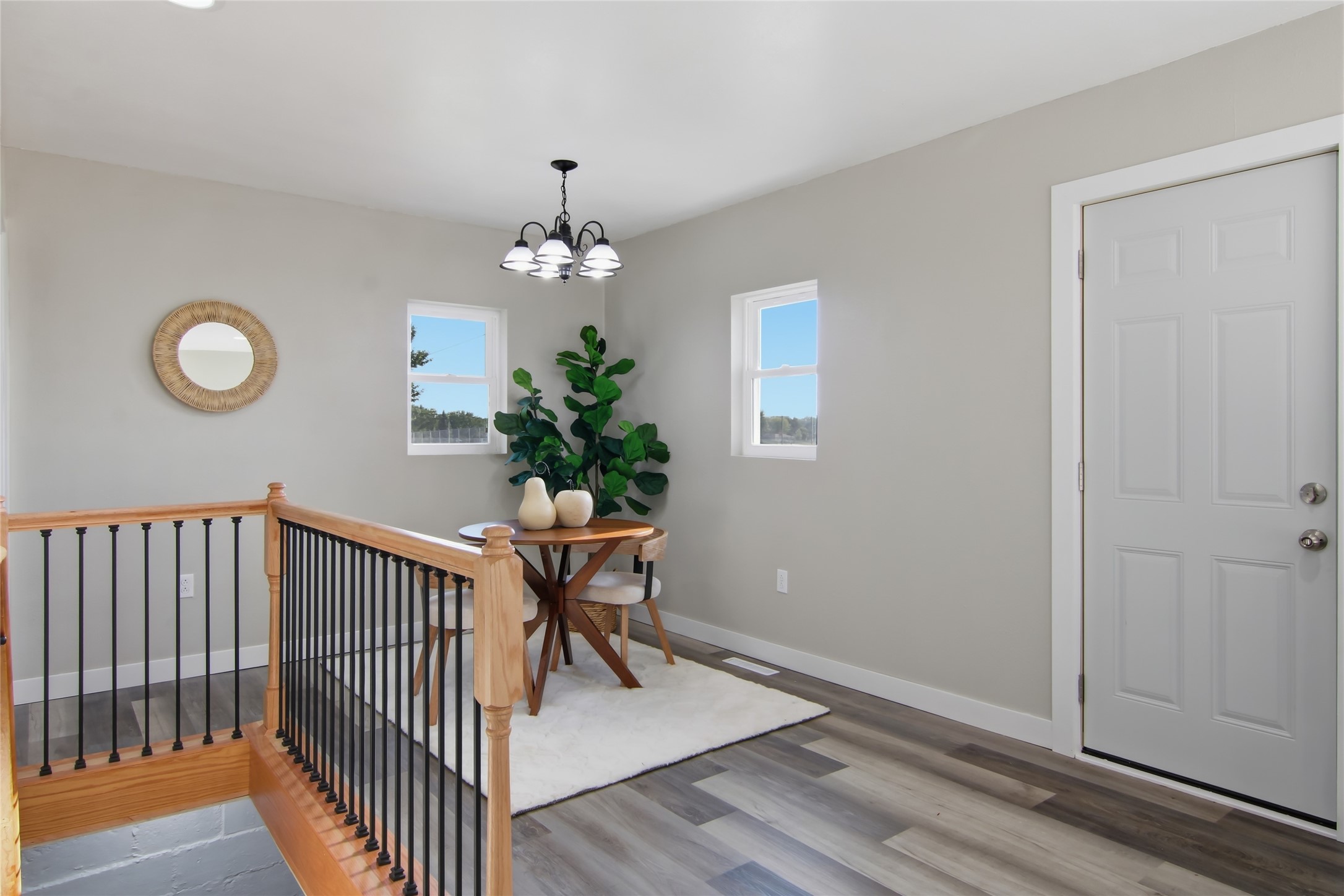 3433 Starr Avenue Property Photo 24