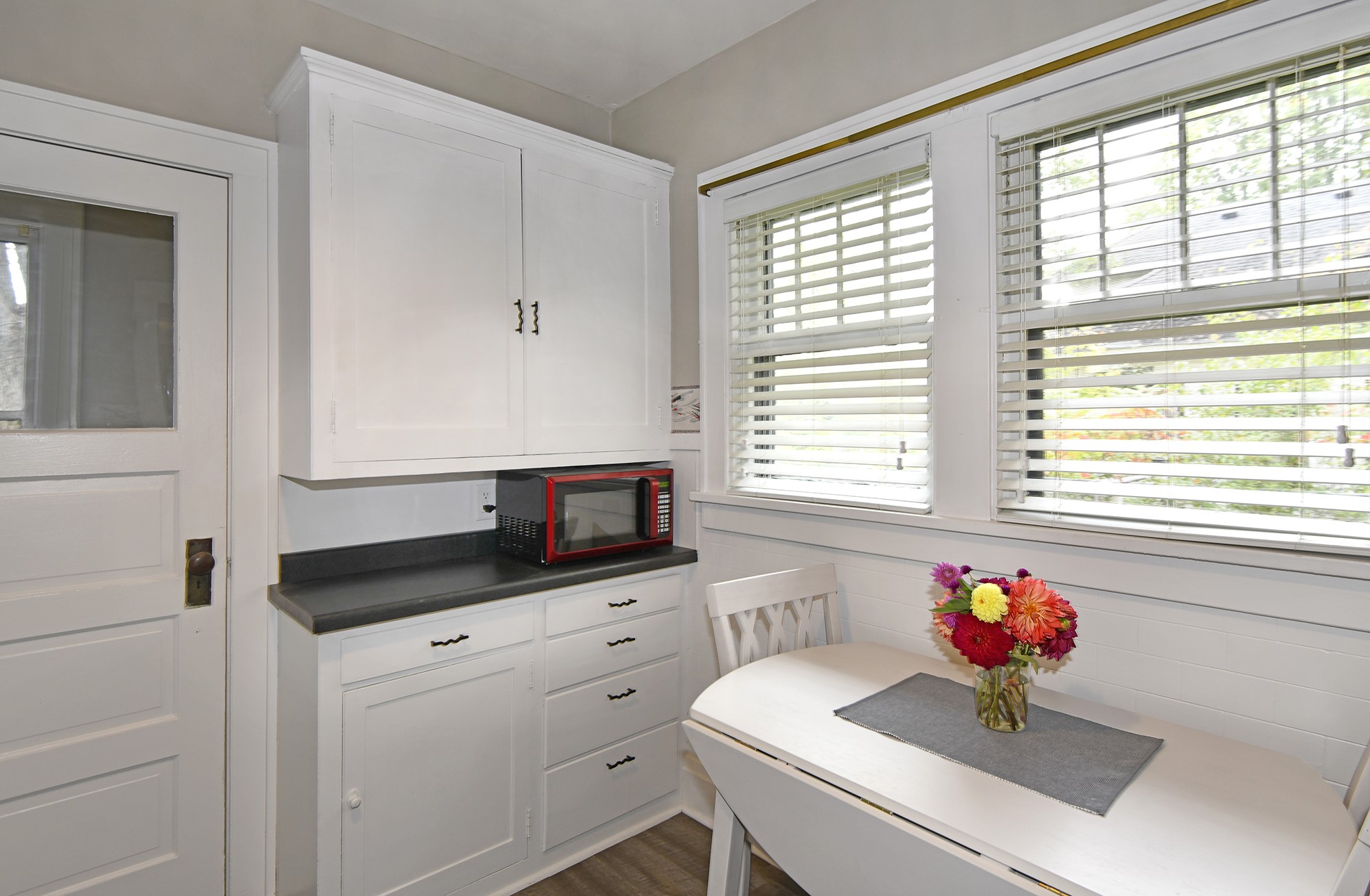 1716 6th Street E Property Photo 6