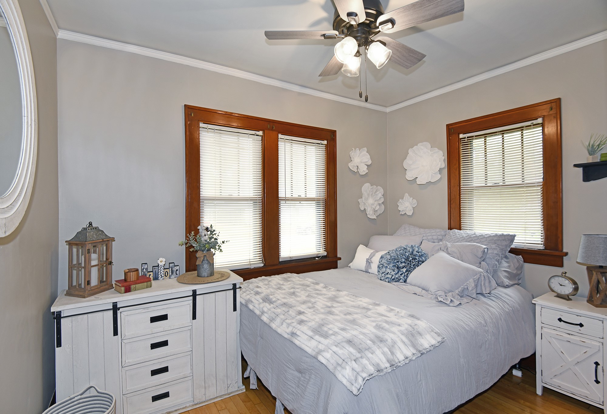 1716 6th Street E Property Photo 9