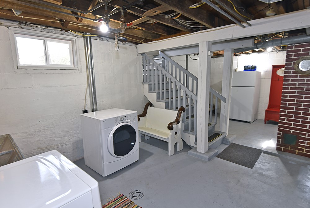 1716 6th Street E Property Photo 12