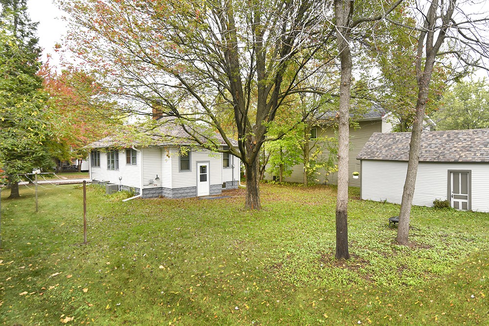 1716 6th Street E Property Photo 16