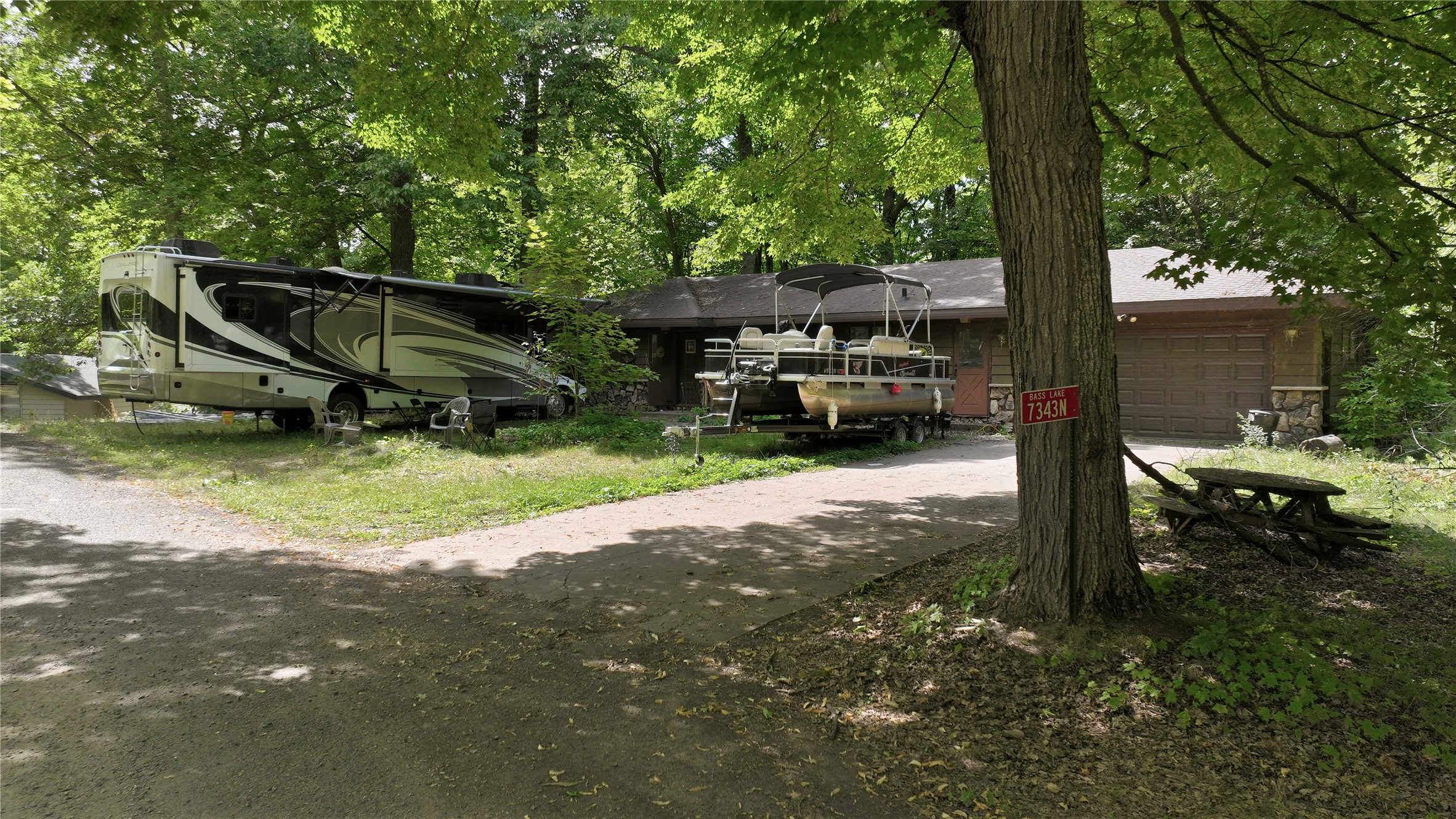 7343 N Kroehler Lane Property Photo 5