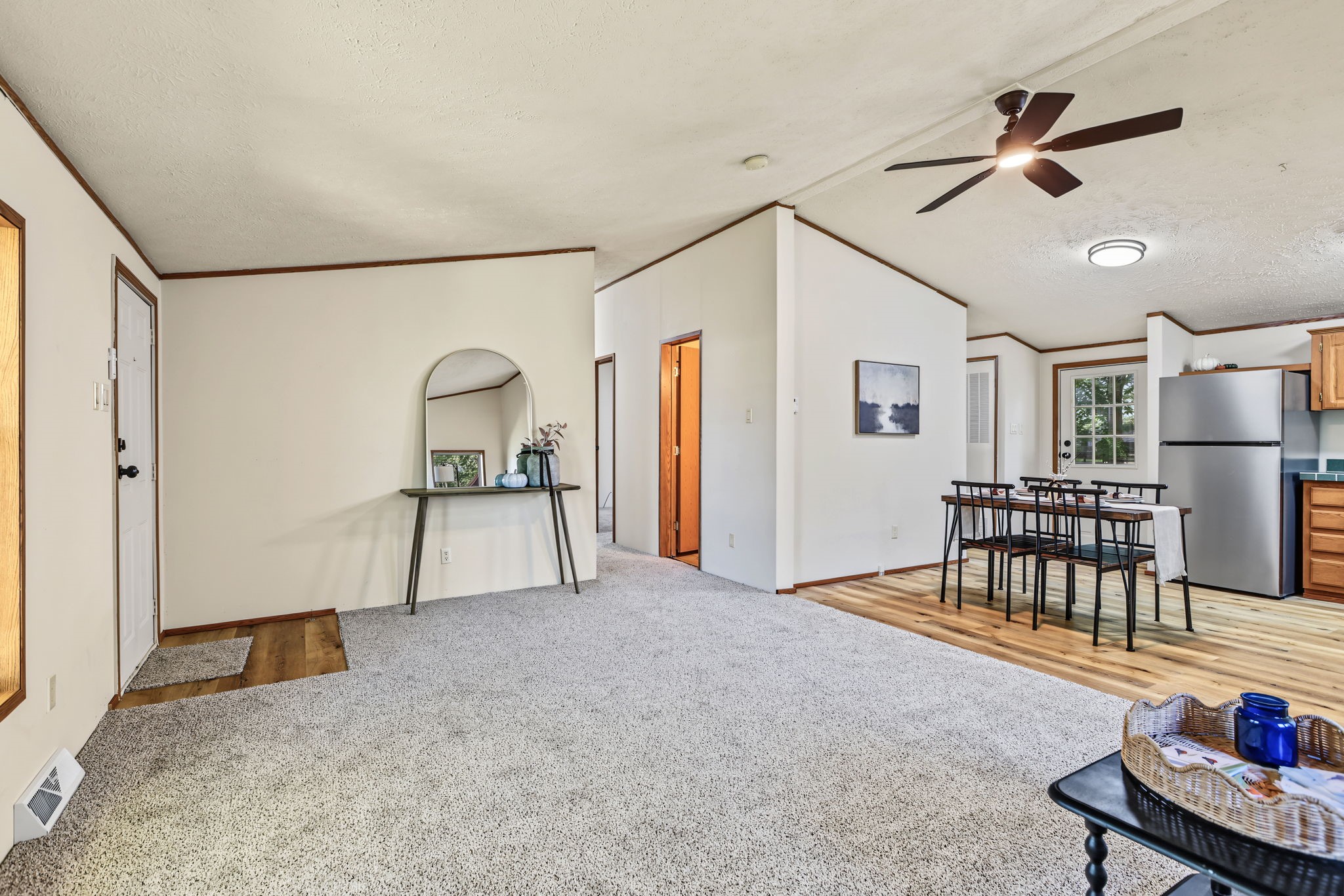 3107 W Folsom Street Property Photo 11