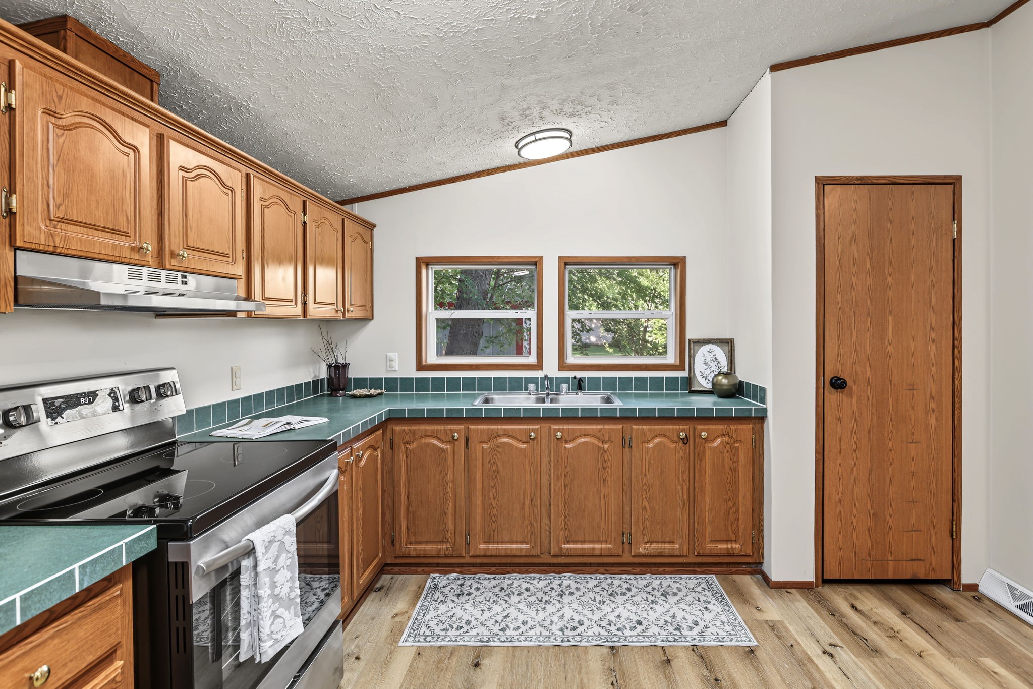 3107 W Folsom Street Property Photo 17