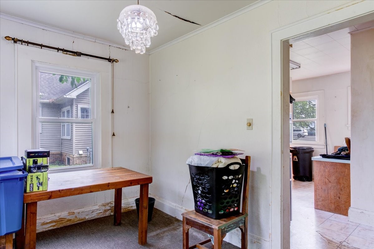 519 W 12th Avenue Property Photo 9