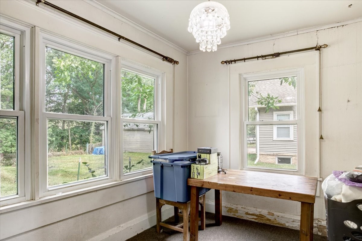 519 W 12th Avenue Property Photo 10