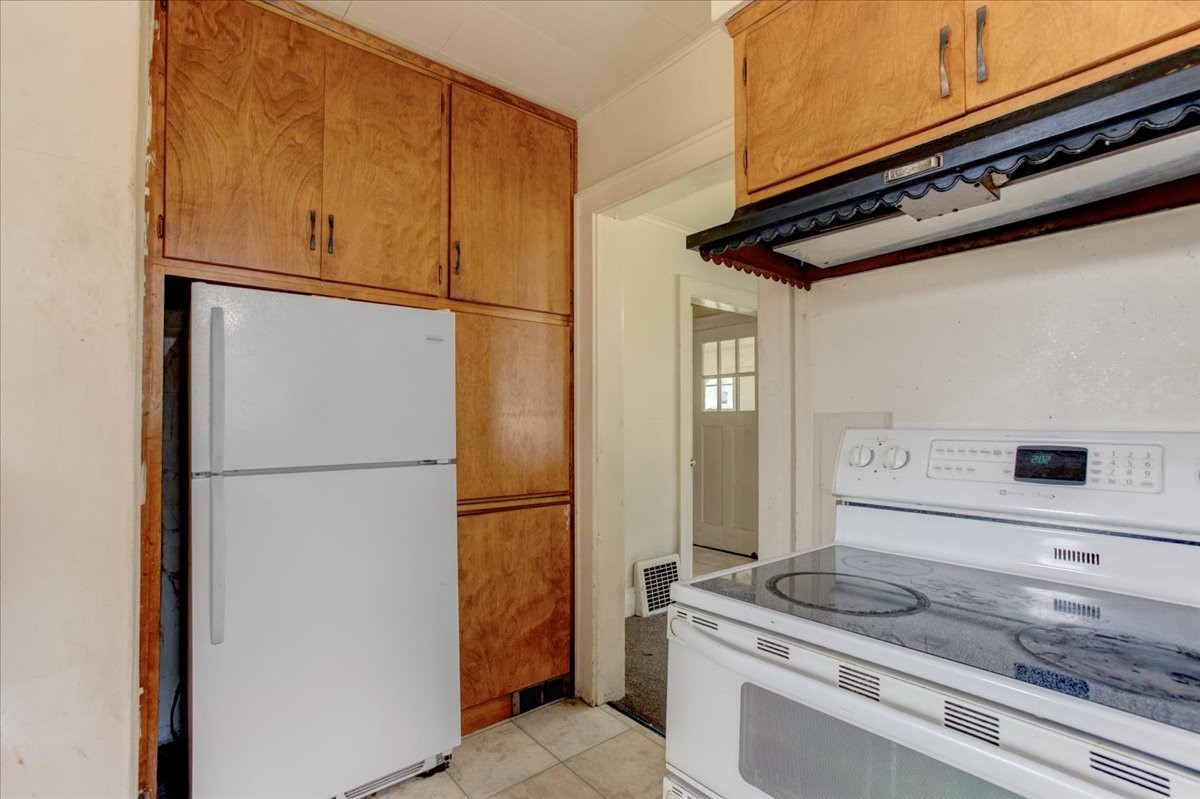 519 W 12th Avenue Property Photo 13