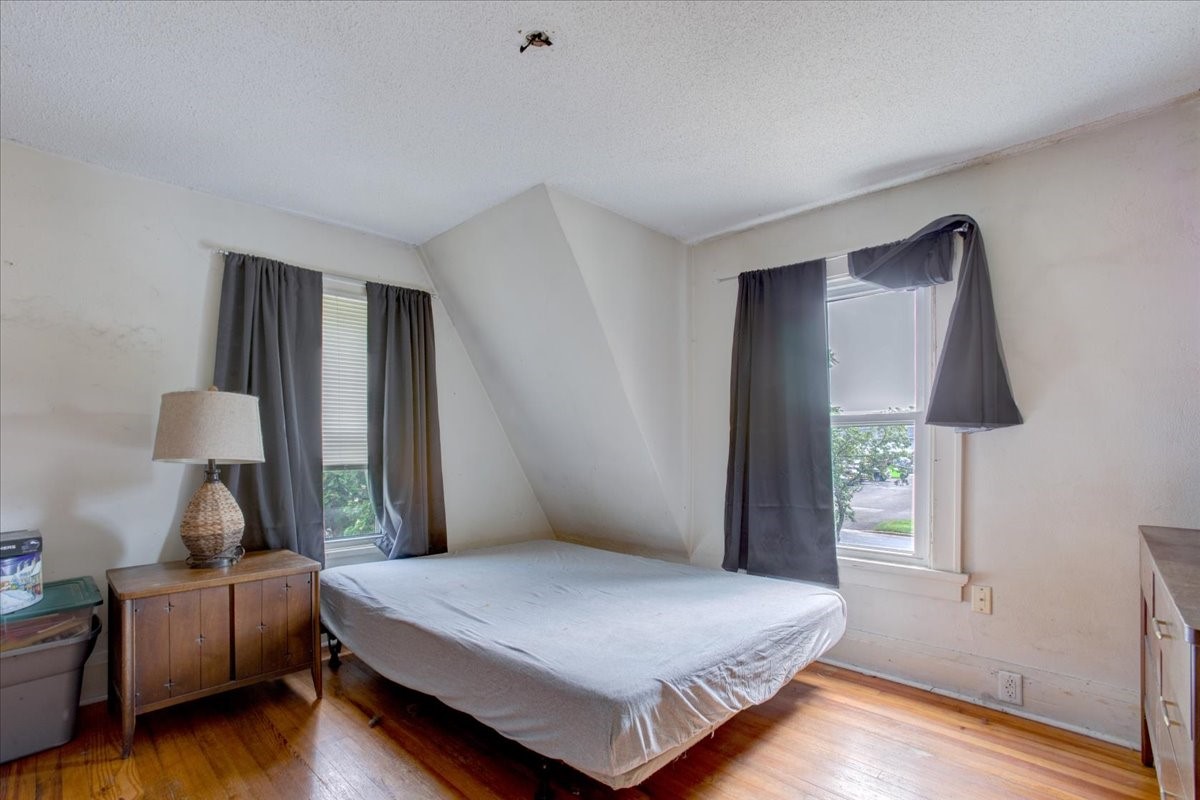 519 W 12th Avenue Property Photo 19