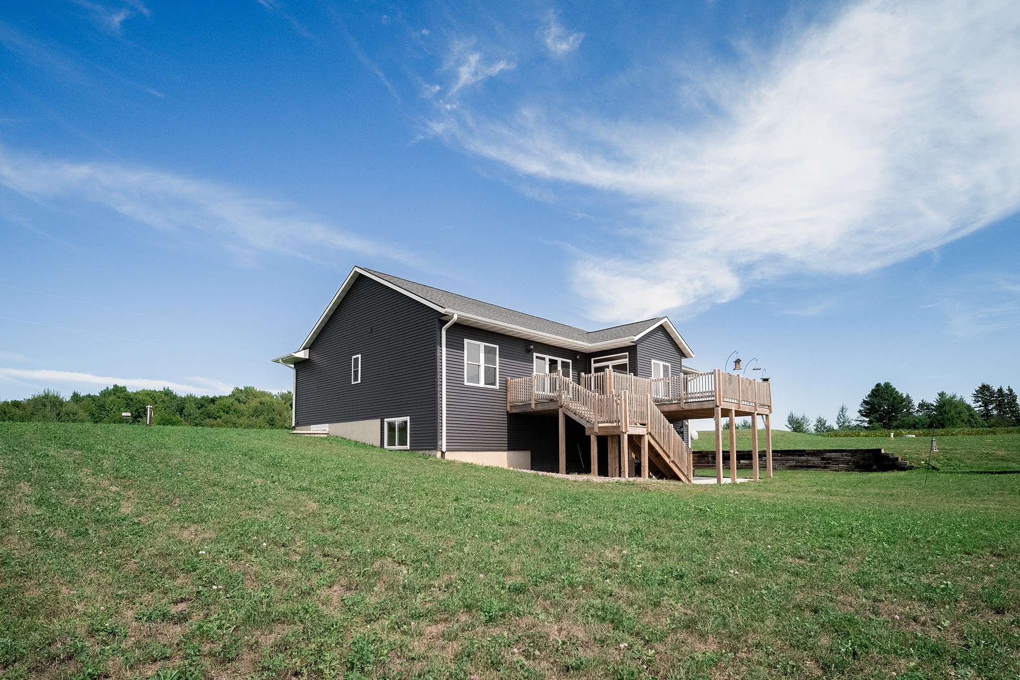 N15452 Castle Oaks Drive Property Photo 1