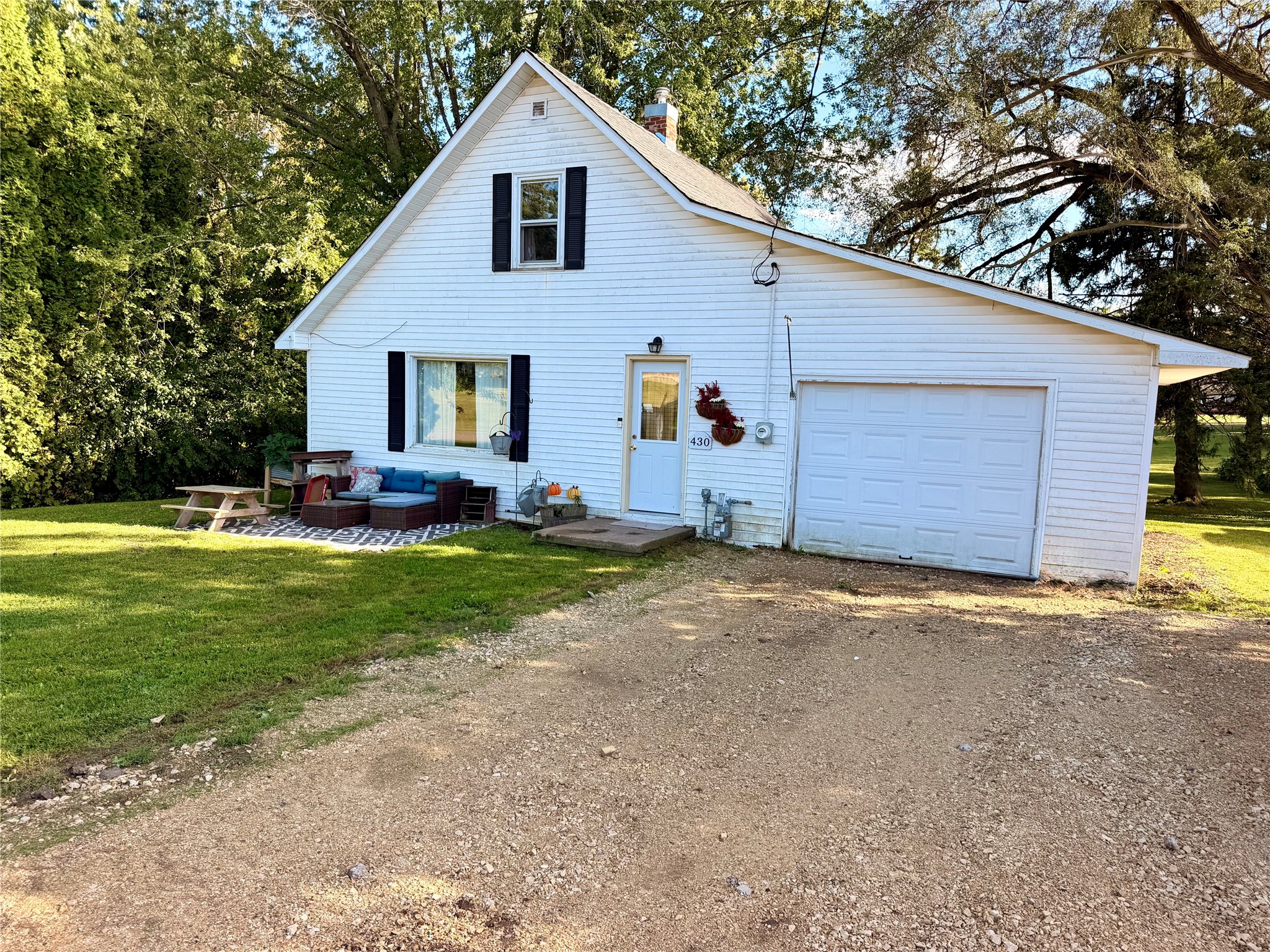 430 6th Avenue Property Photo 1