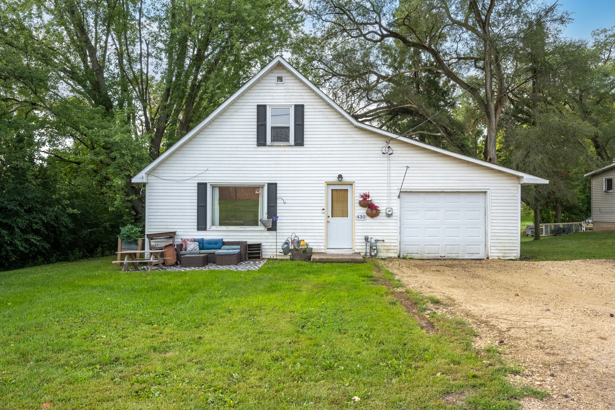 430 6th Avenue Property Photo 1