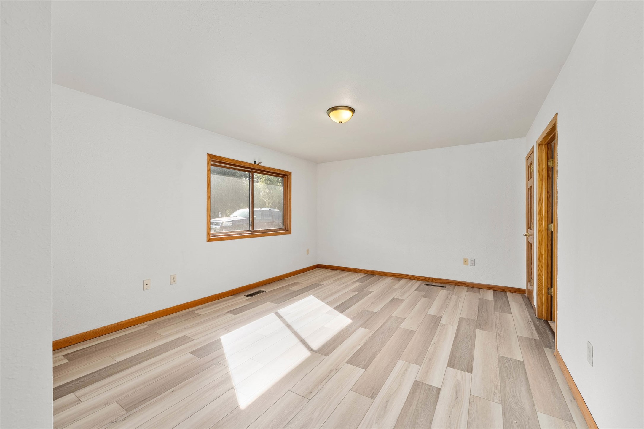 1013 Division Street 1-11 Property Photo 15