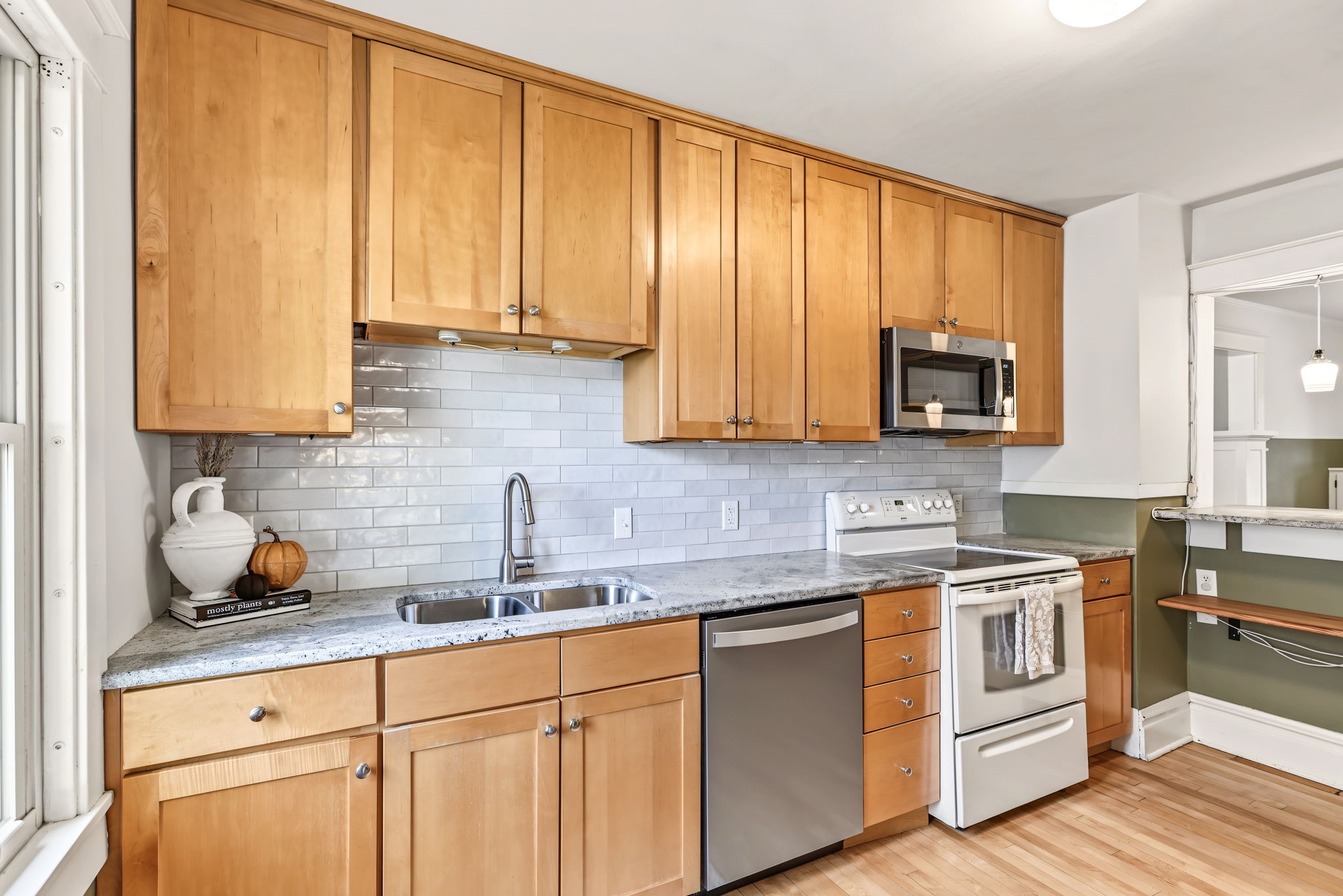 1616 Emery Street Property Photo 19