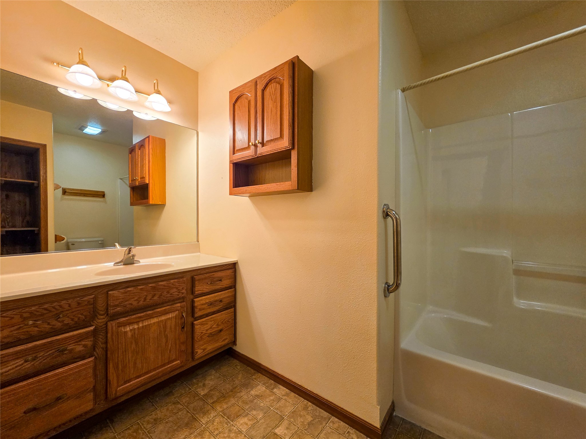 3228 Summerfield Drive Property Photo 11