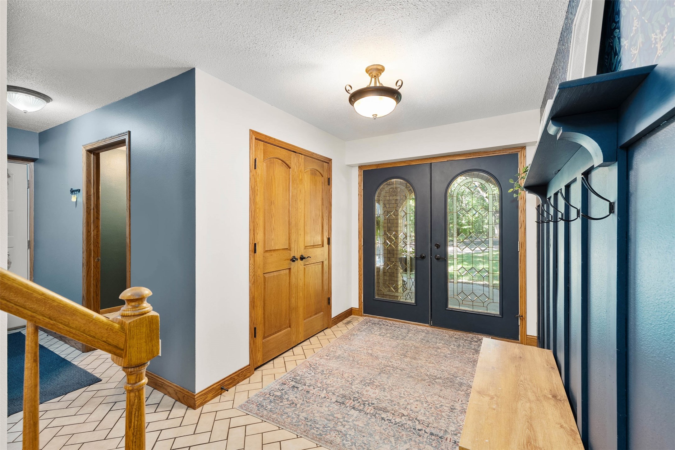 7865 Blue Valley Drive S Property Photo 5