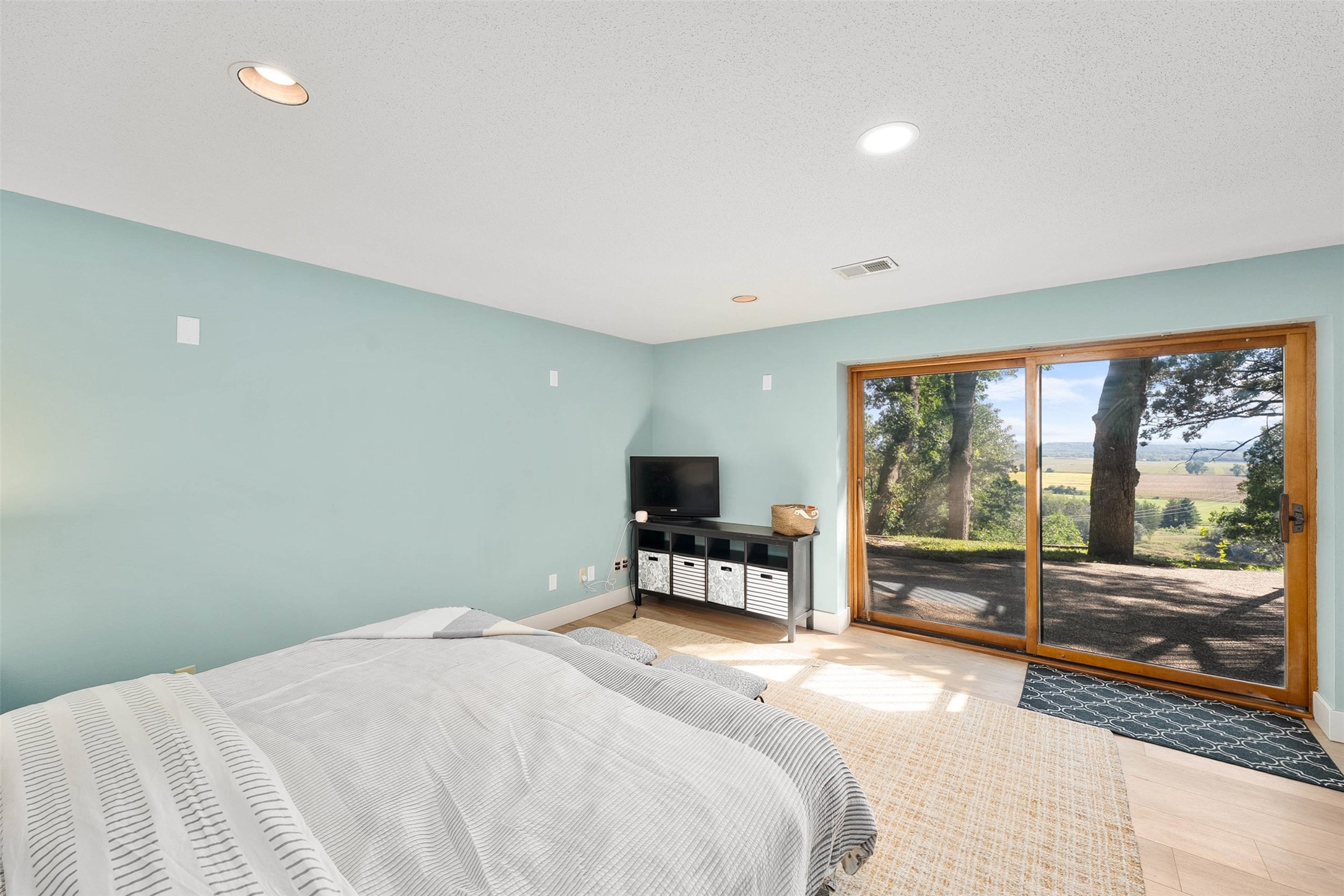 7865 Blue Valley Drive S Property Photo 37