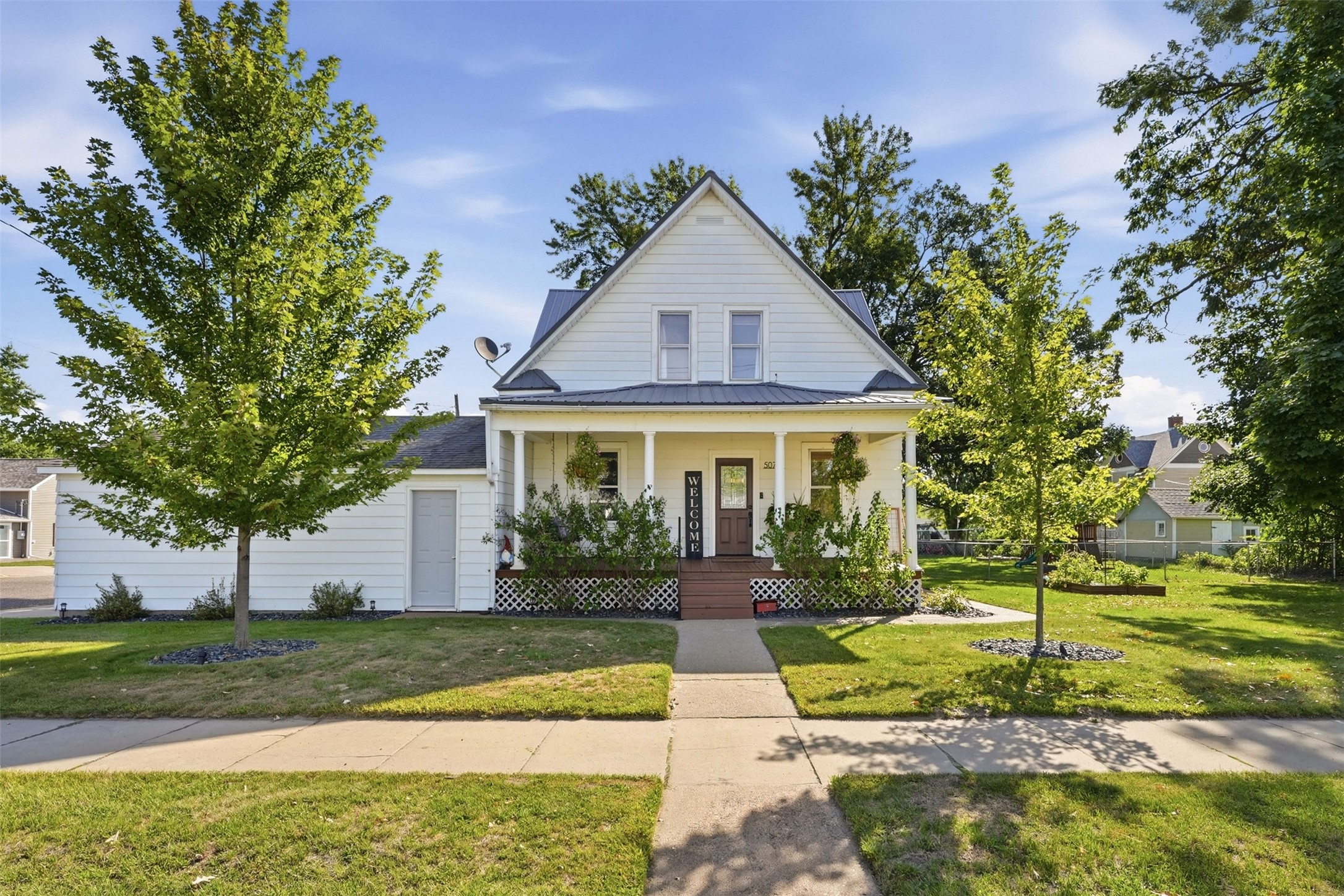 50768 Charles Street Property Photo 1