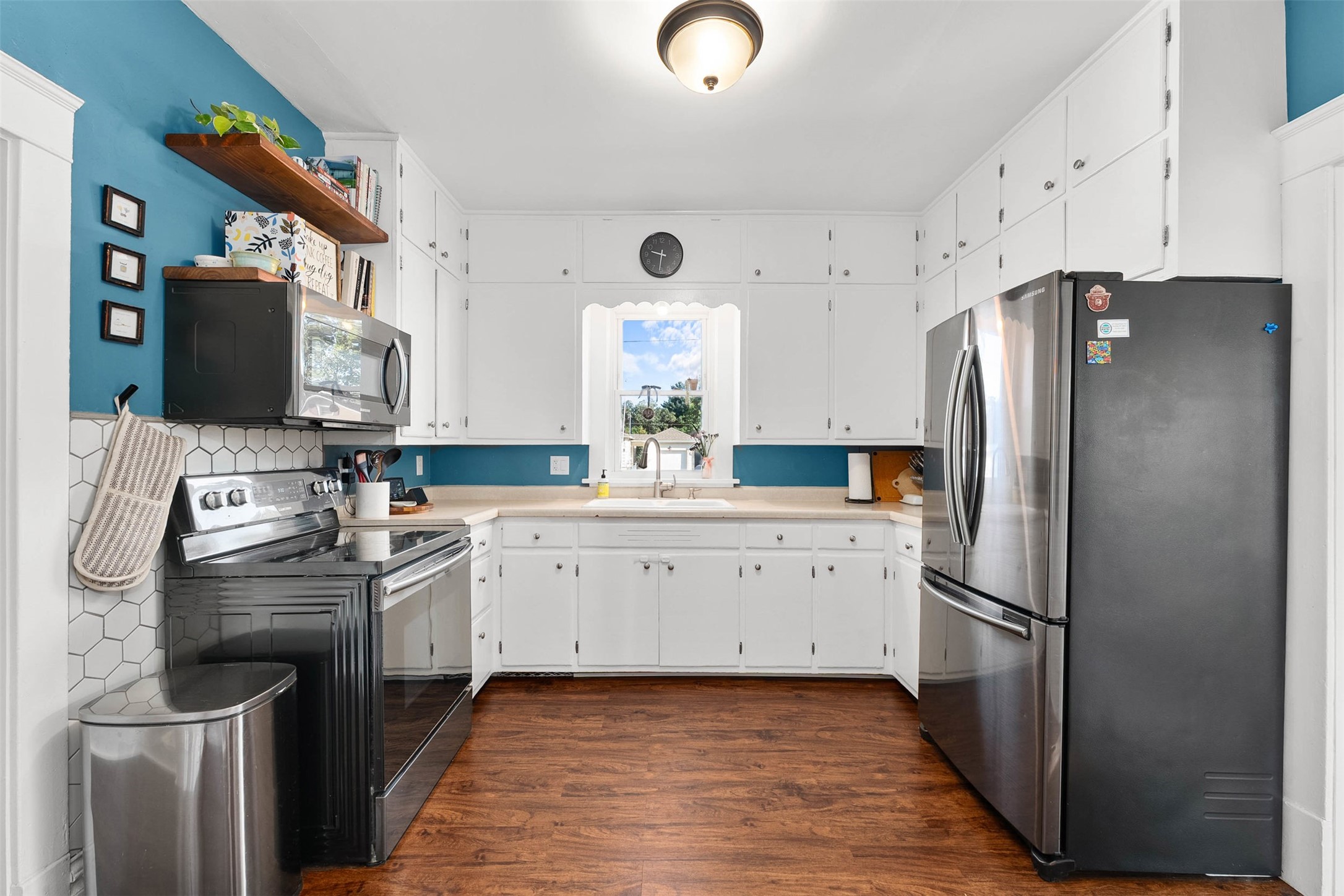50768 Charles Street Property Photo 11