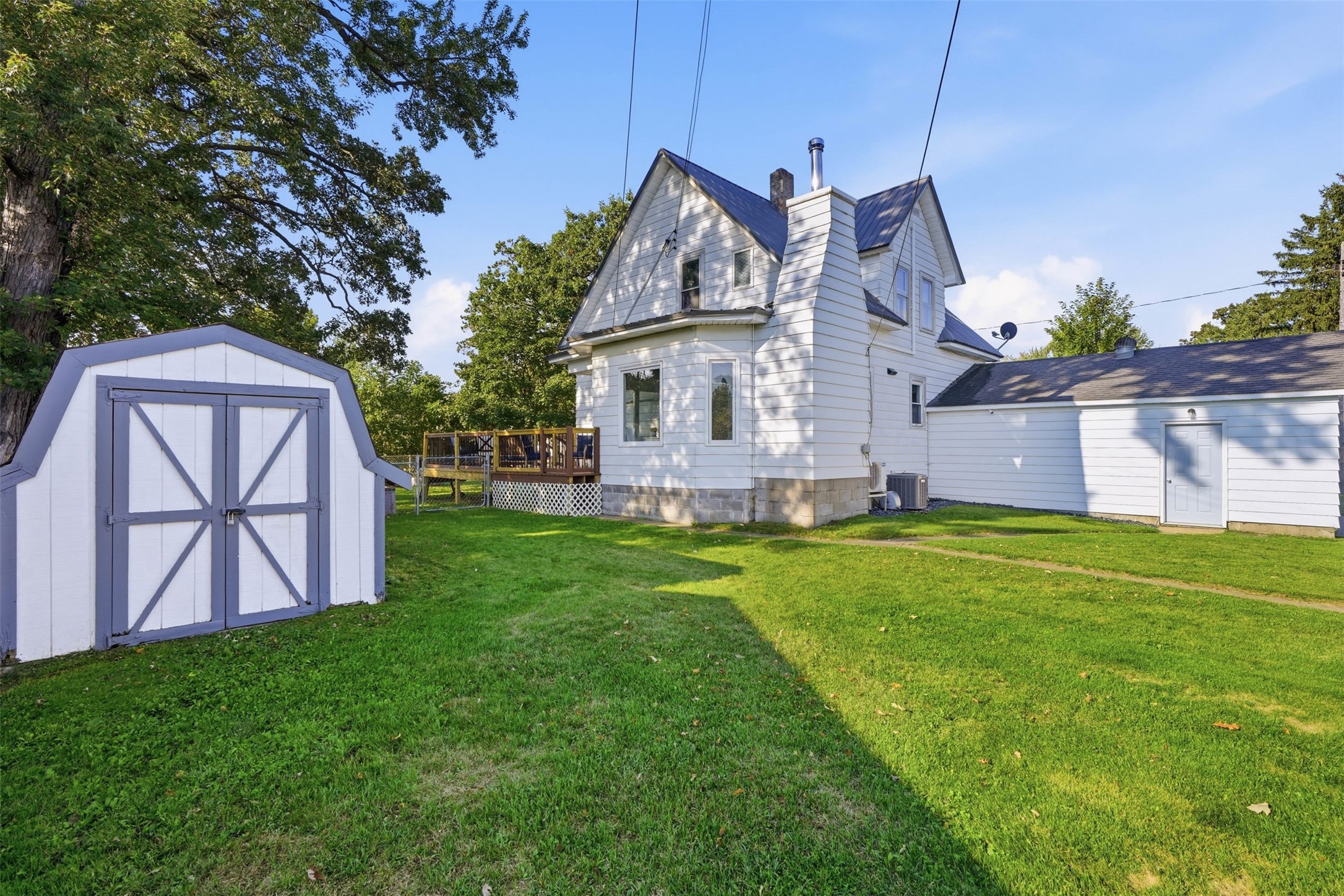 50768 Charles Street Property Photo 43