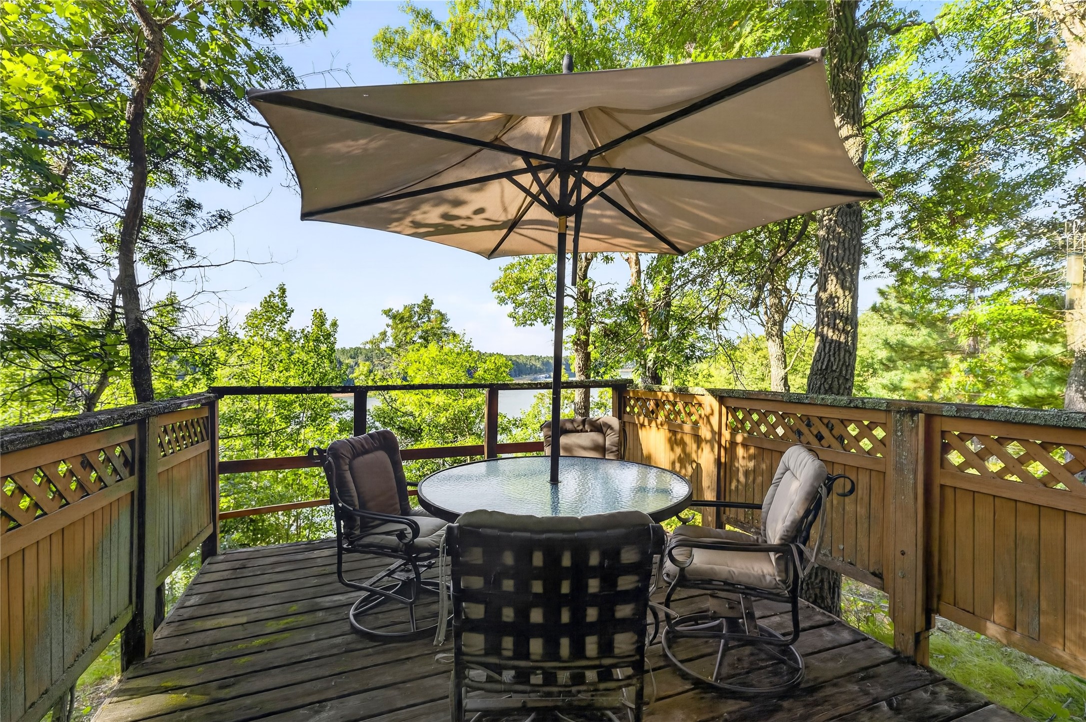 3749 N Deer Lake Drive Property Photo 12