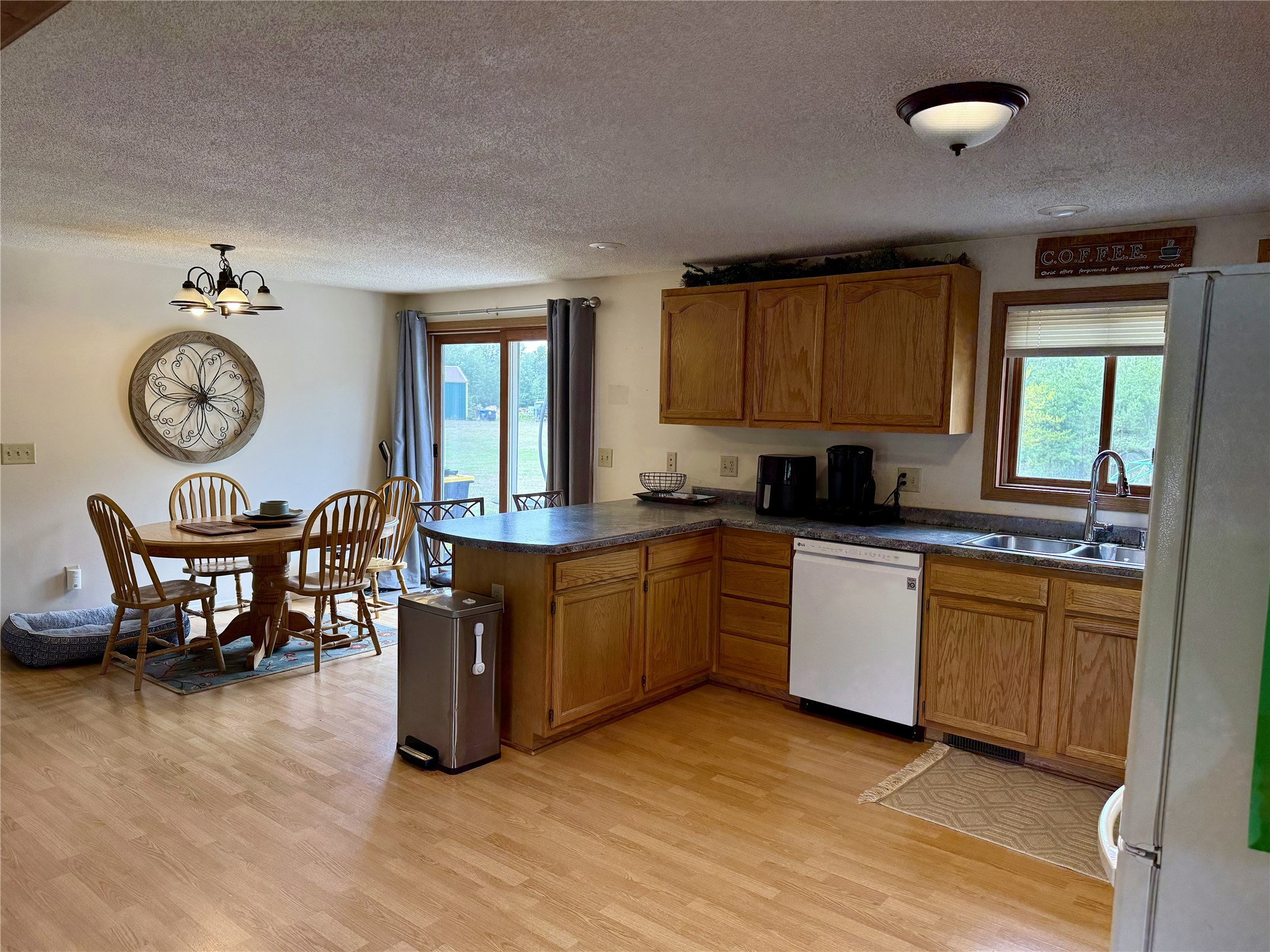 10117 Olker Road Property Photo 3