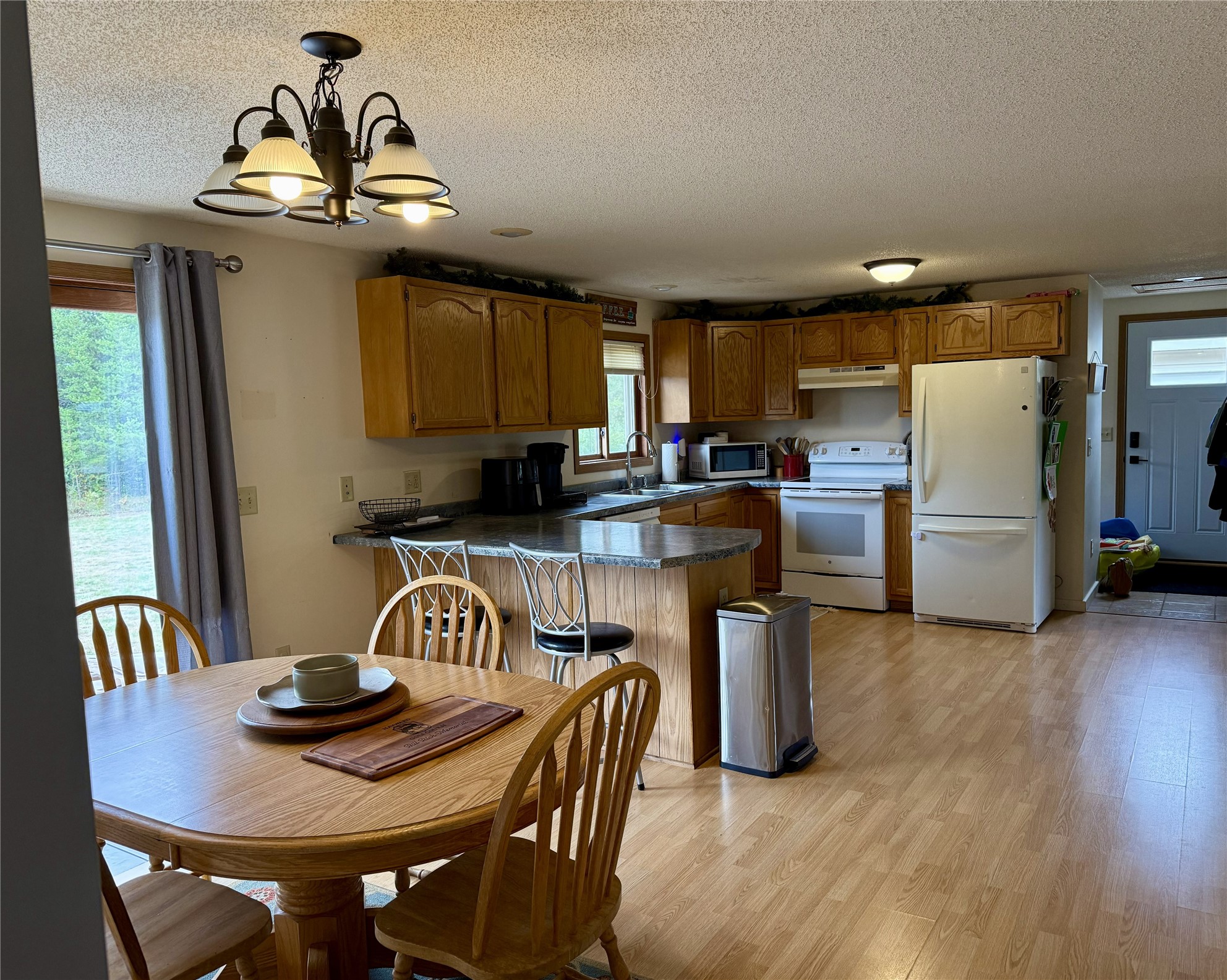 10117 Olker Road Property Photo 4