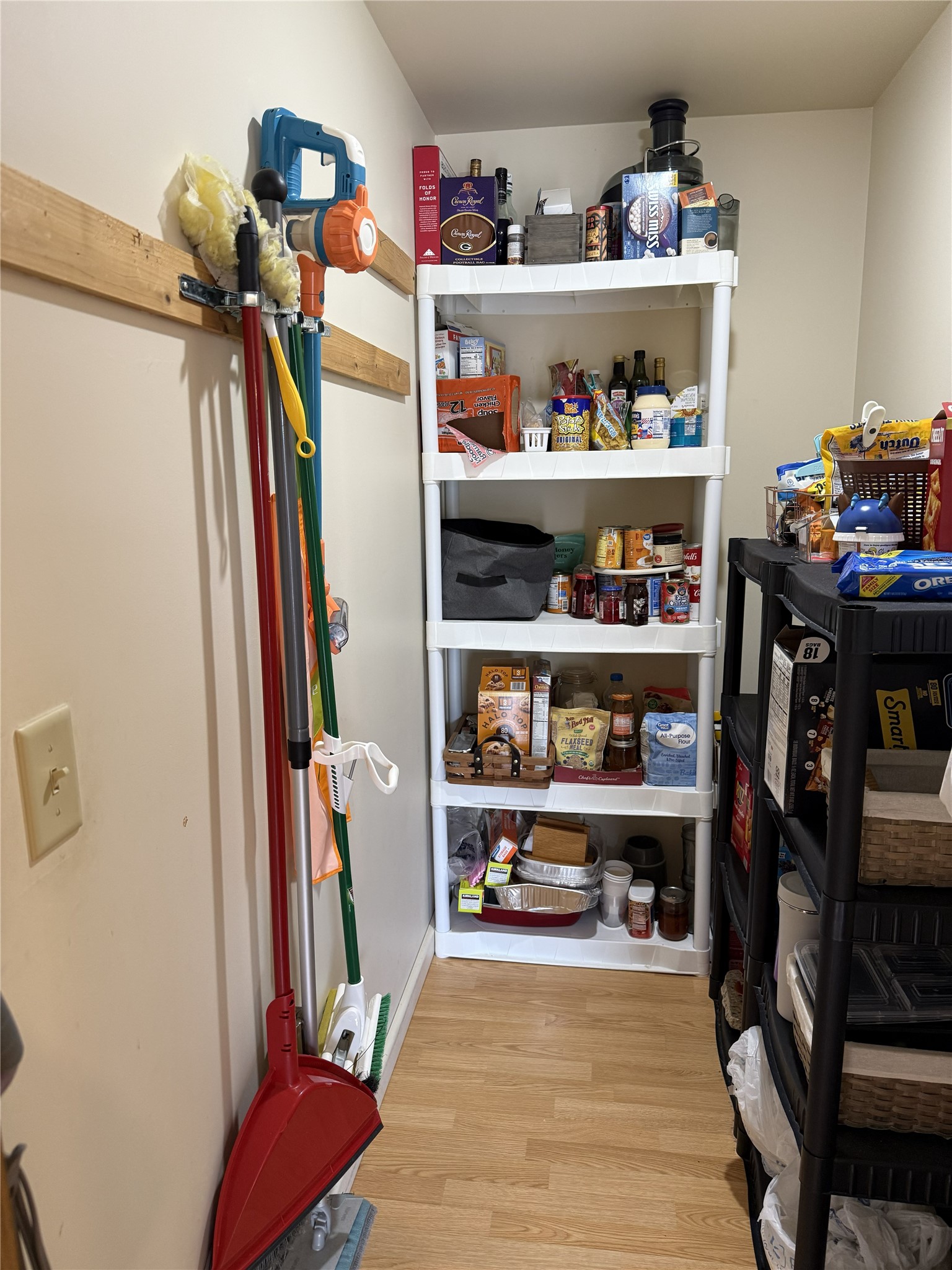 10117 Olker Road Property Photo 10
