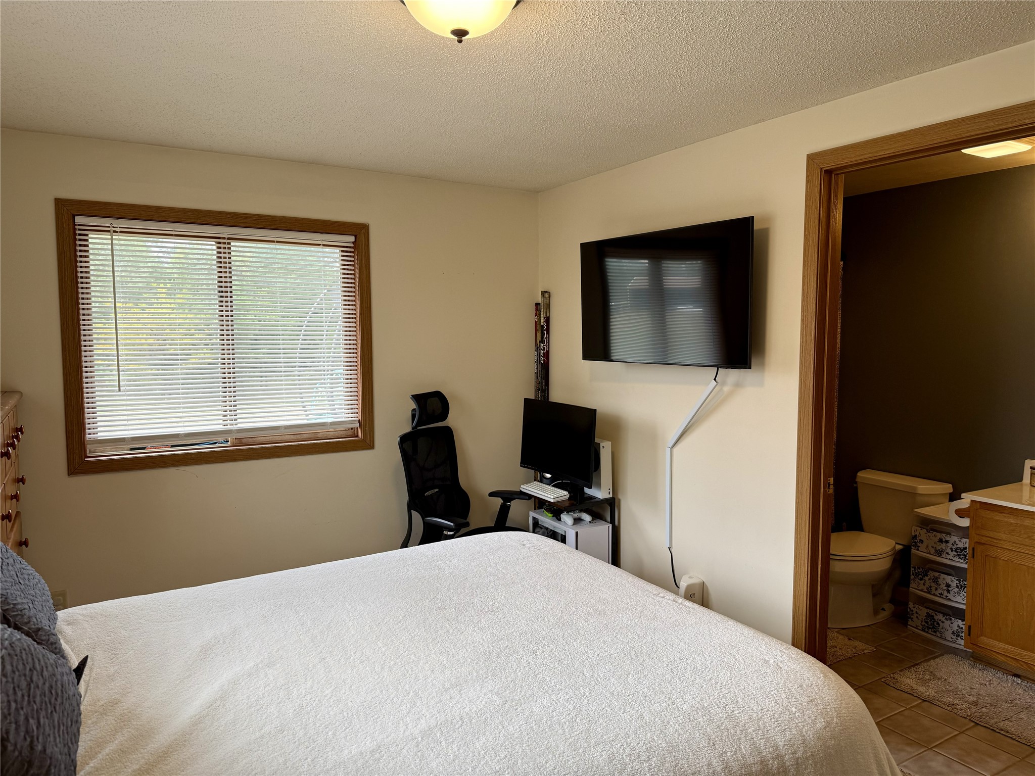 10117 Olker Road Property Photo 13