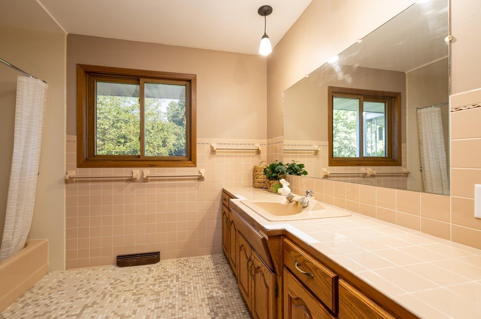 W3111 State Road 16 Property Photo 33