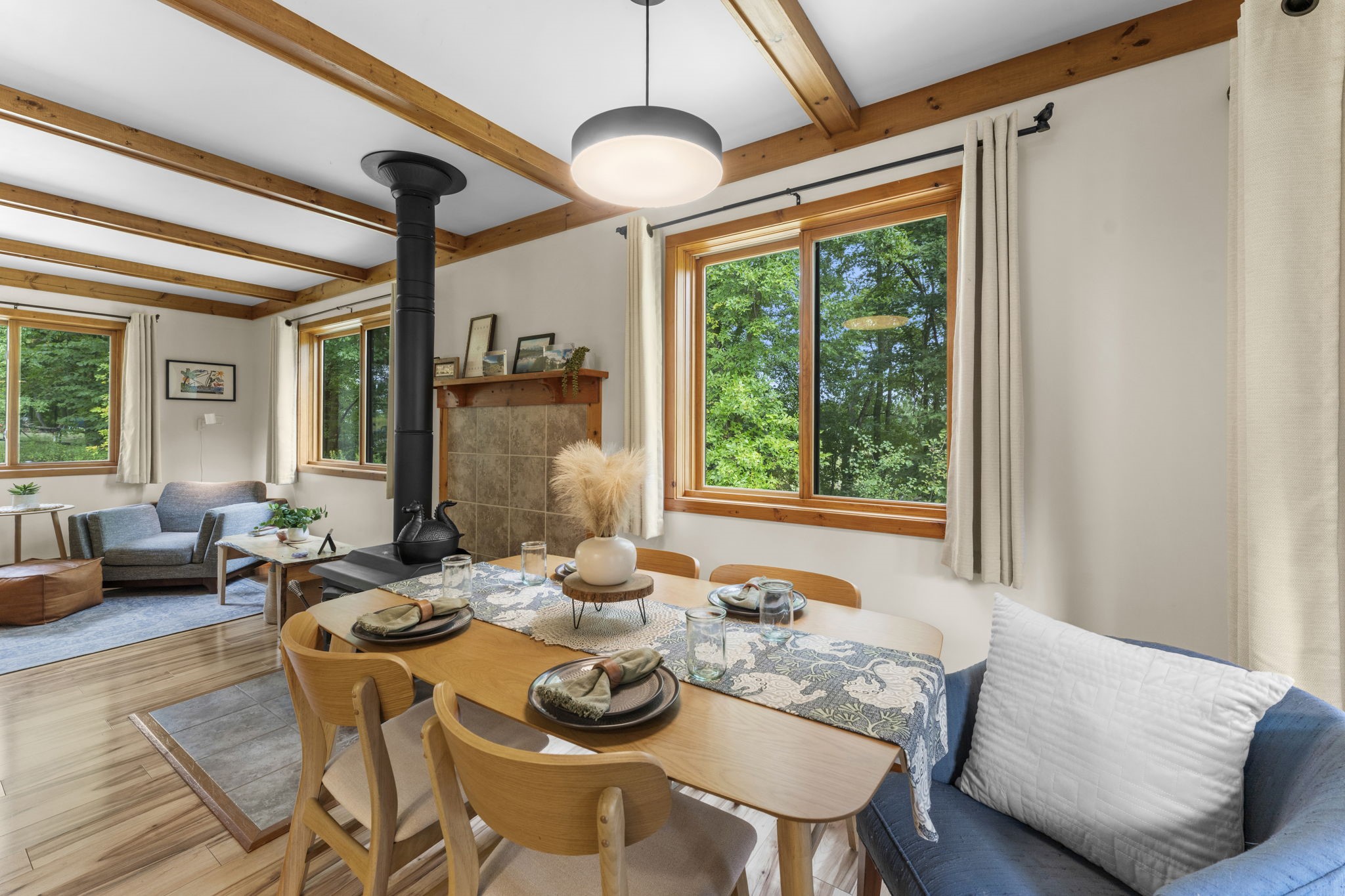 1604941 Property Photo 8