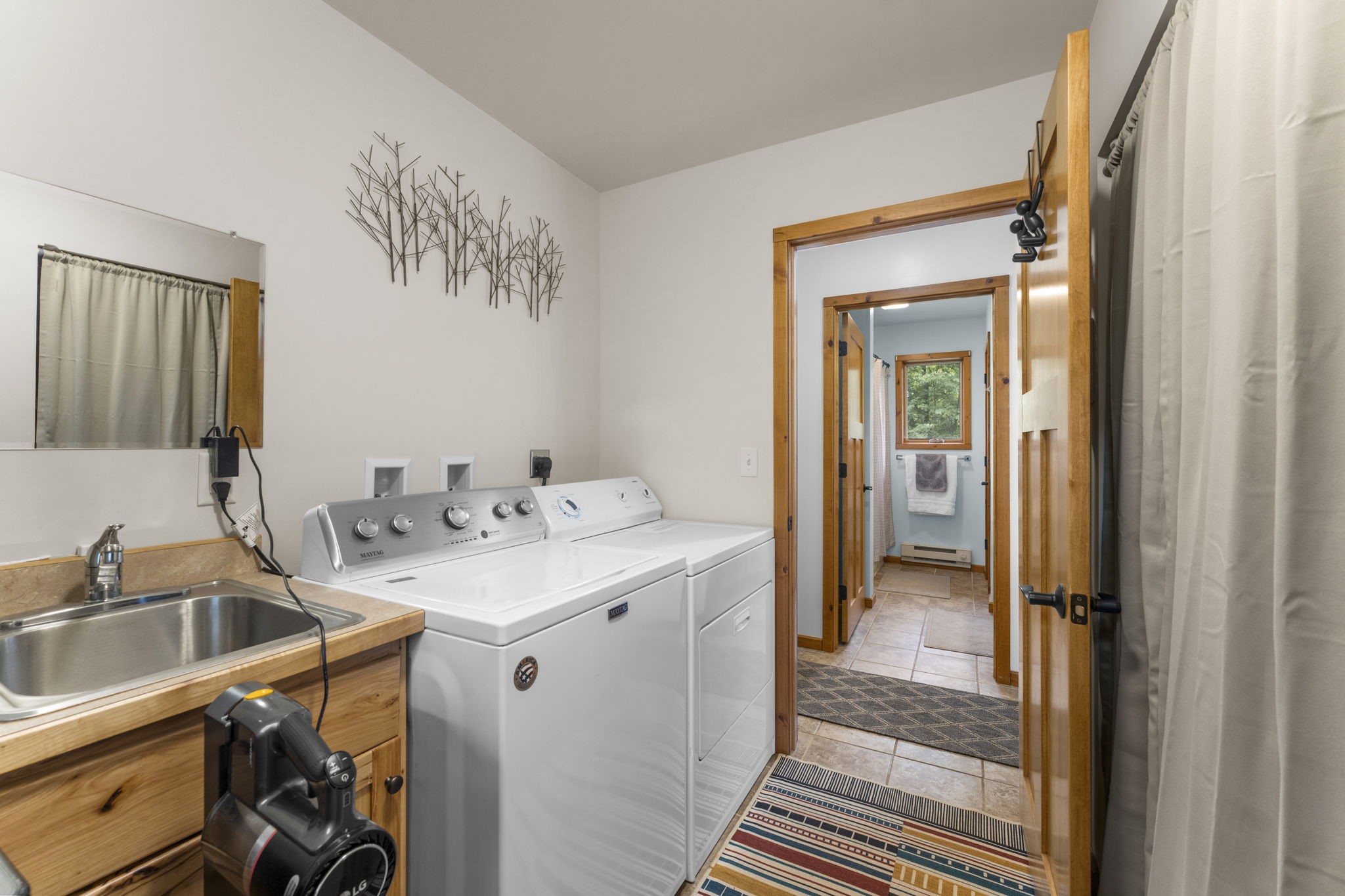 1604941 Property Photo 20