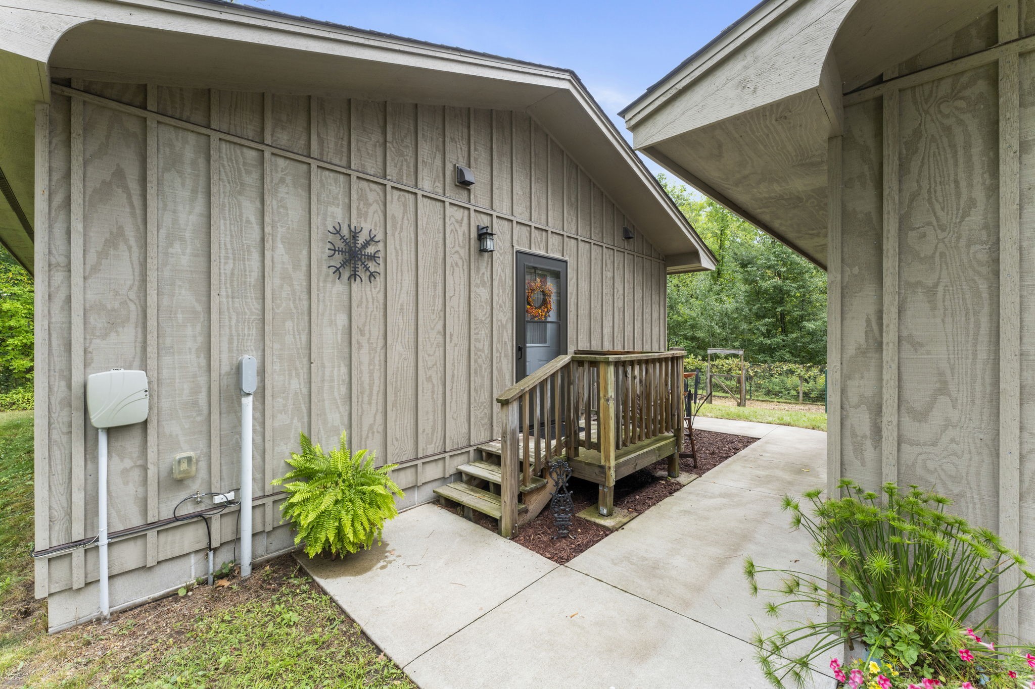 1604941 Property Photo 20