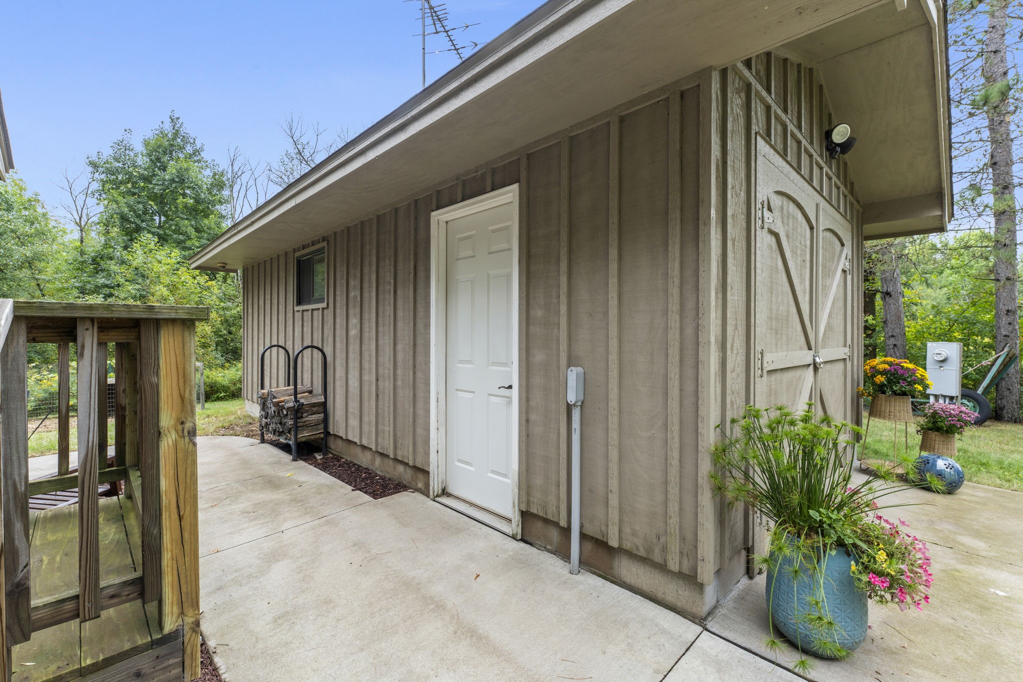 1604941 Property Photo 21