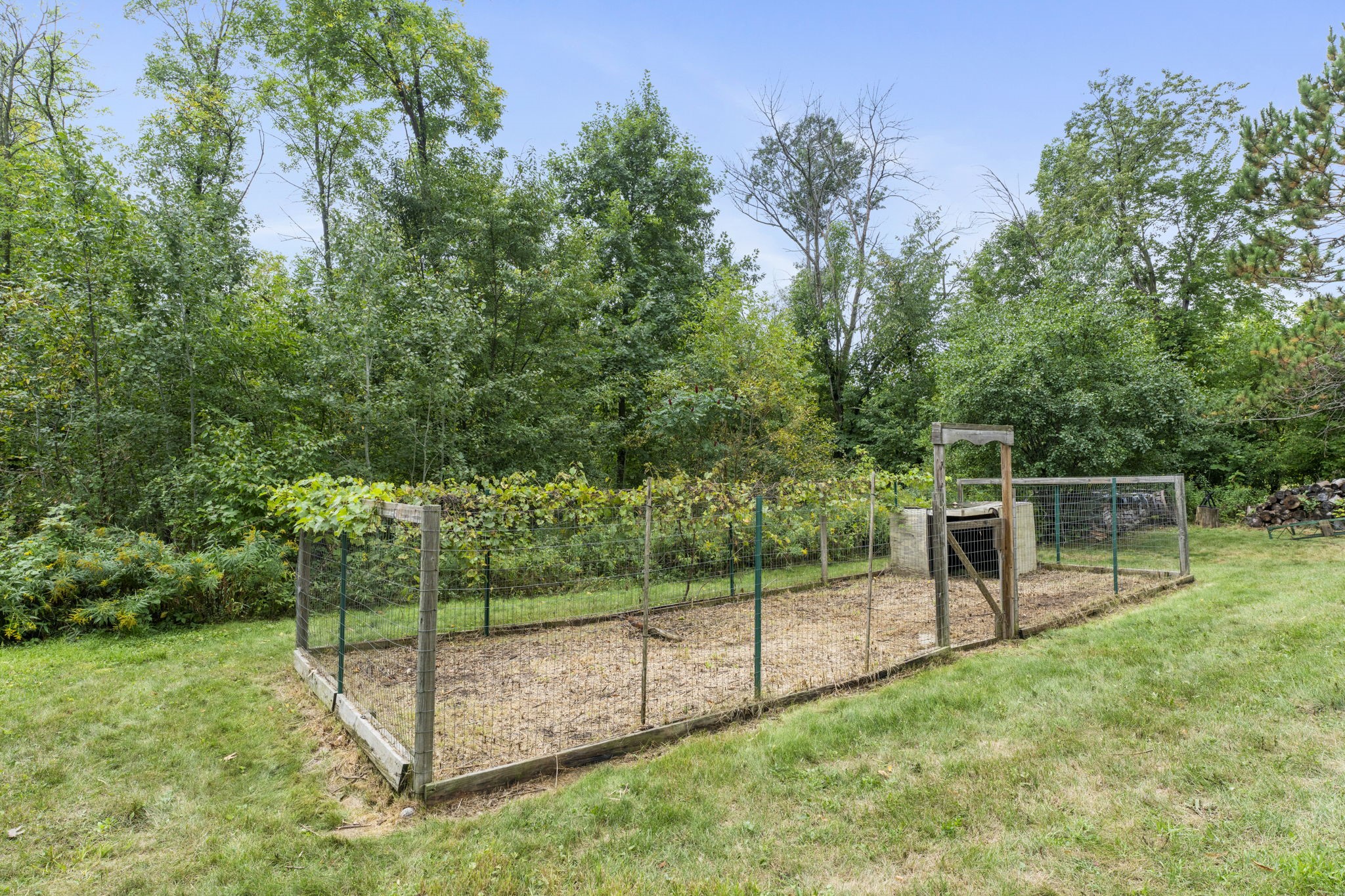 1604941 Property Photo 25