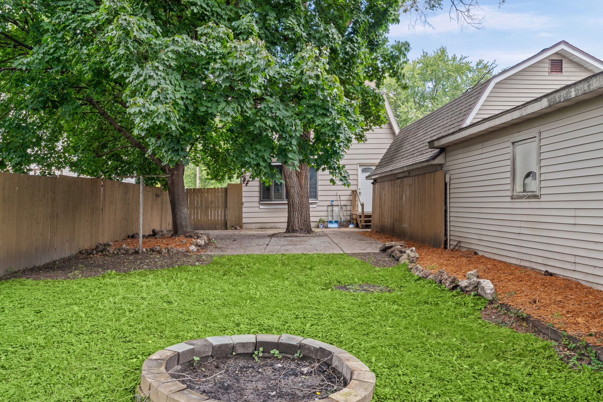 421 Hill Street Property Photo 27