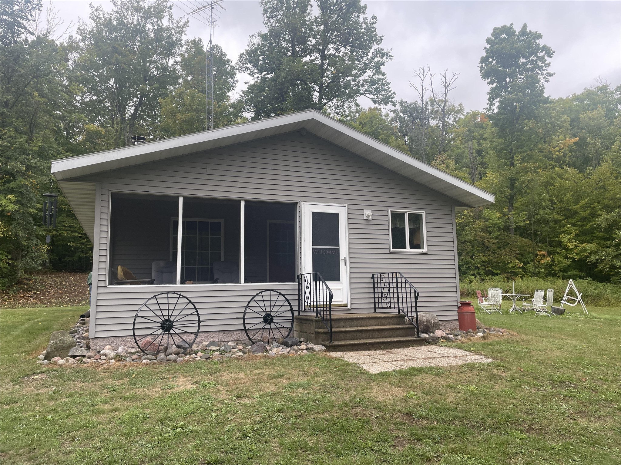 N16507 Pine Creek Road Property Photo 1