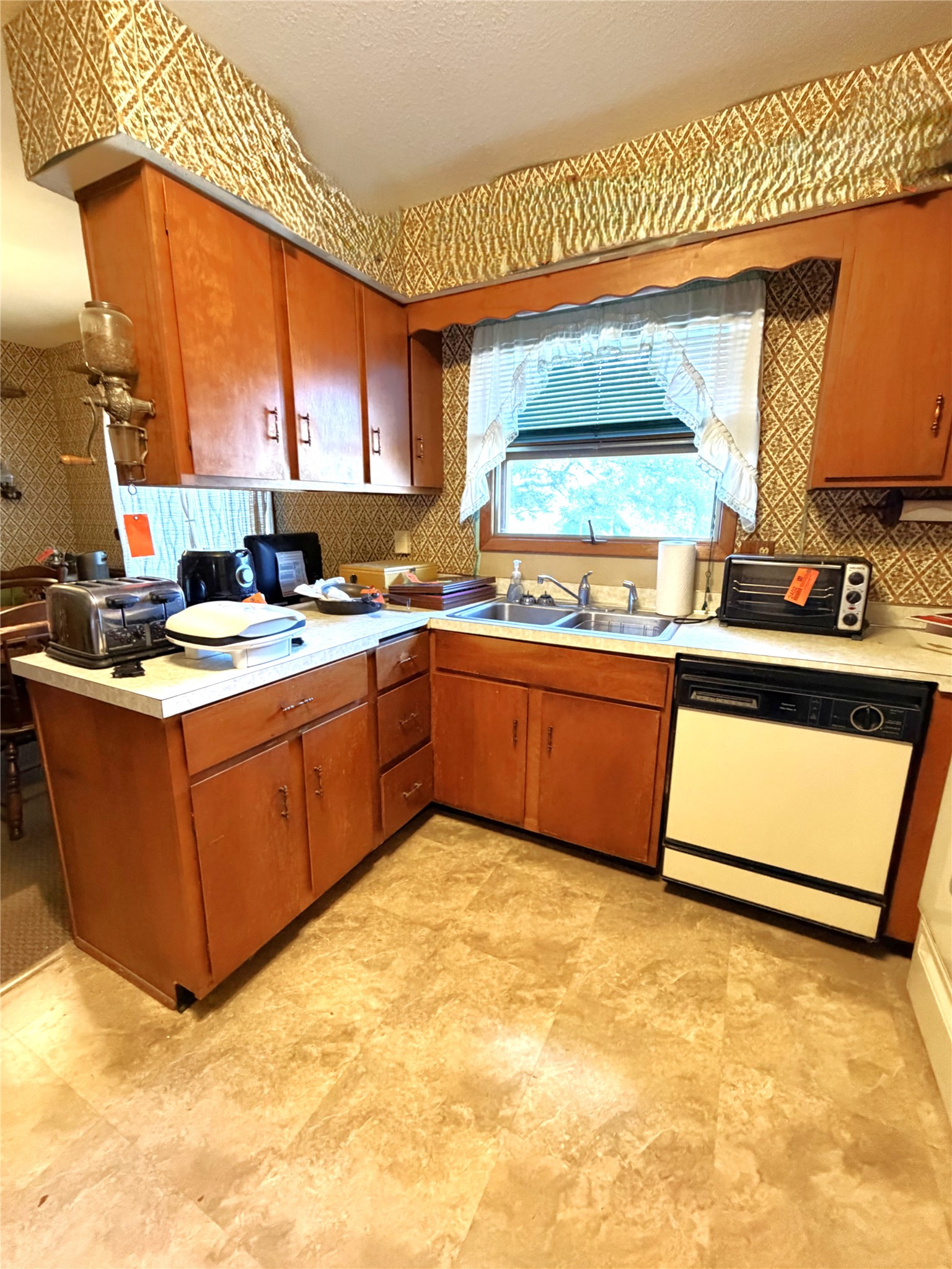 331 4th Street Property Photo 4