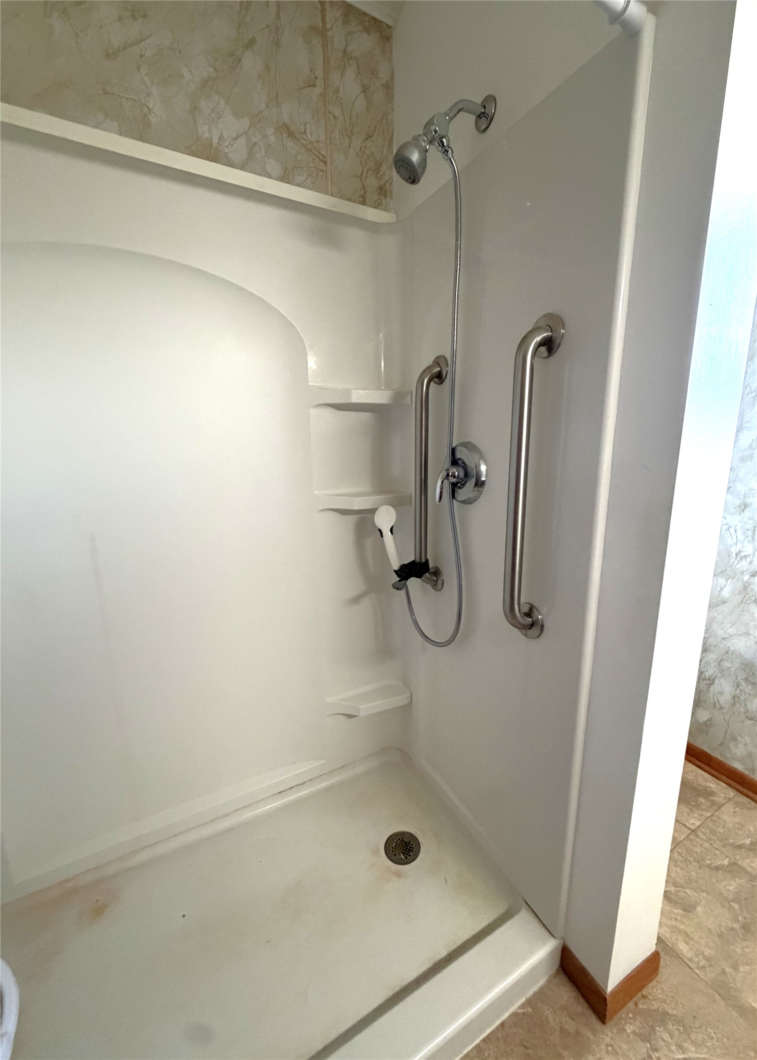 331 4th Street Property Photo 9