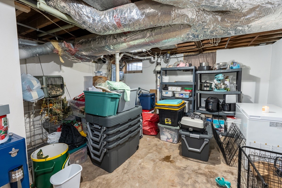 548 W Hudson Street Property Photo 24