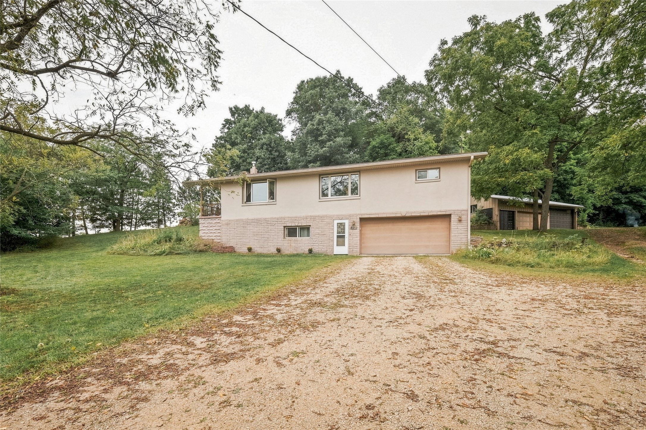310 University Street Property Photo 1