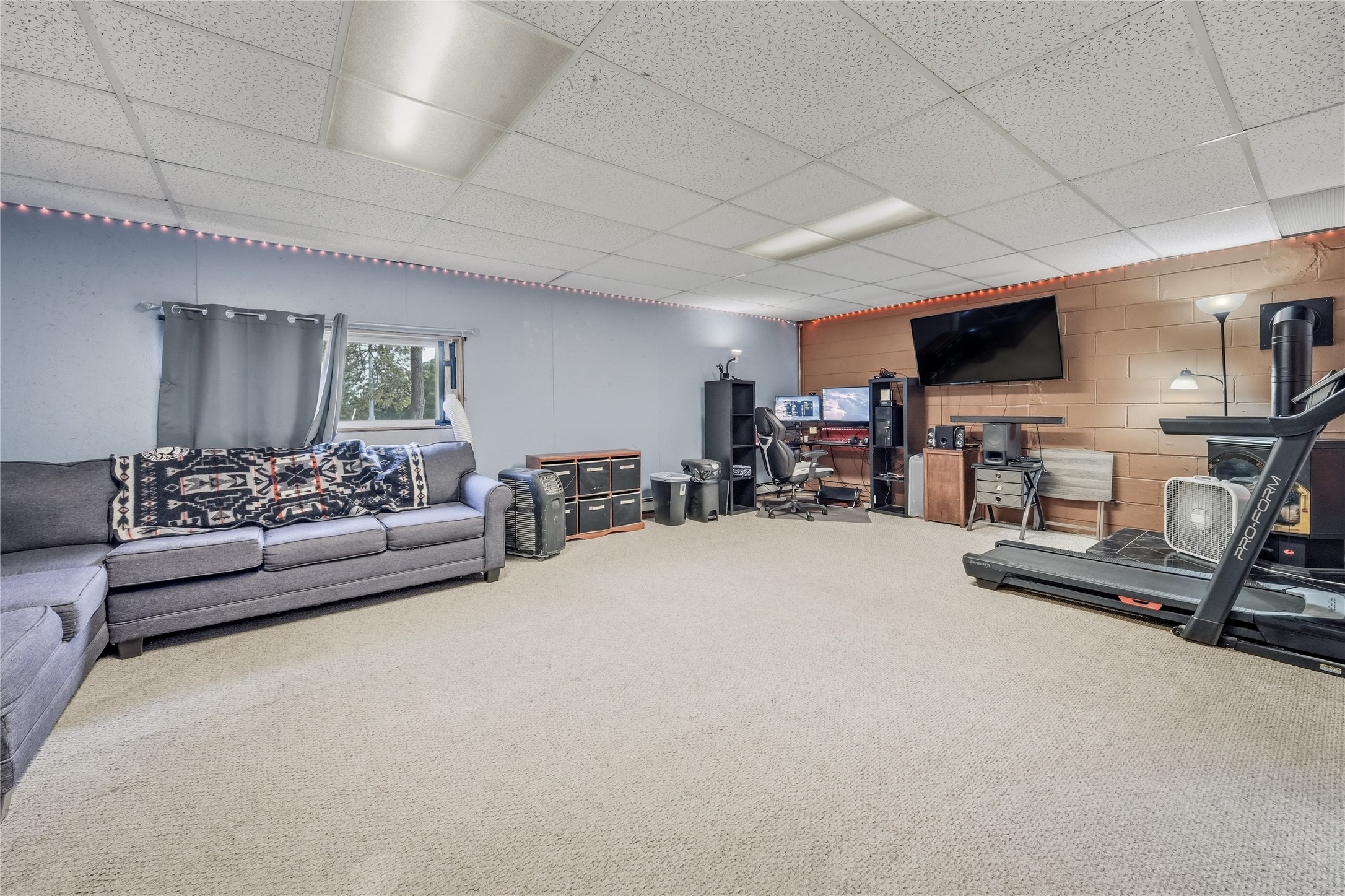 310 University Street Property Photo 14