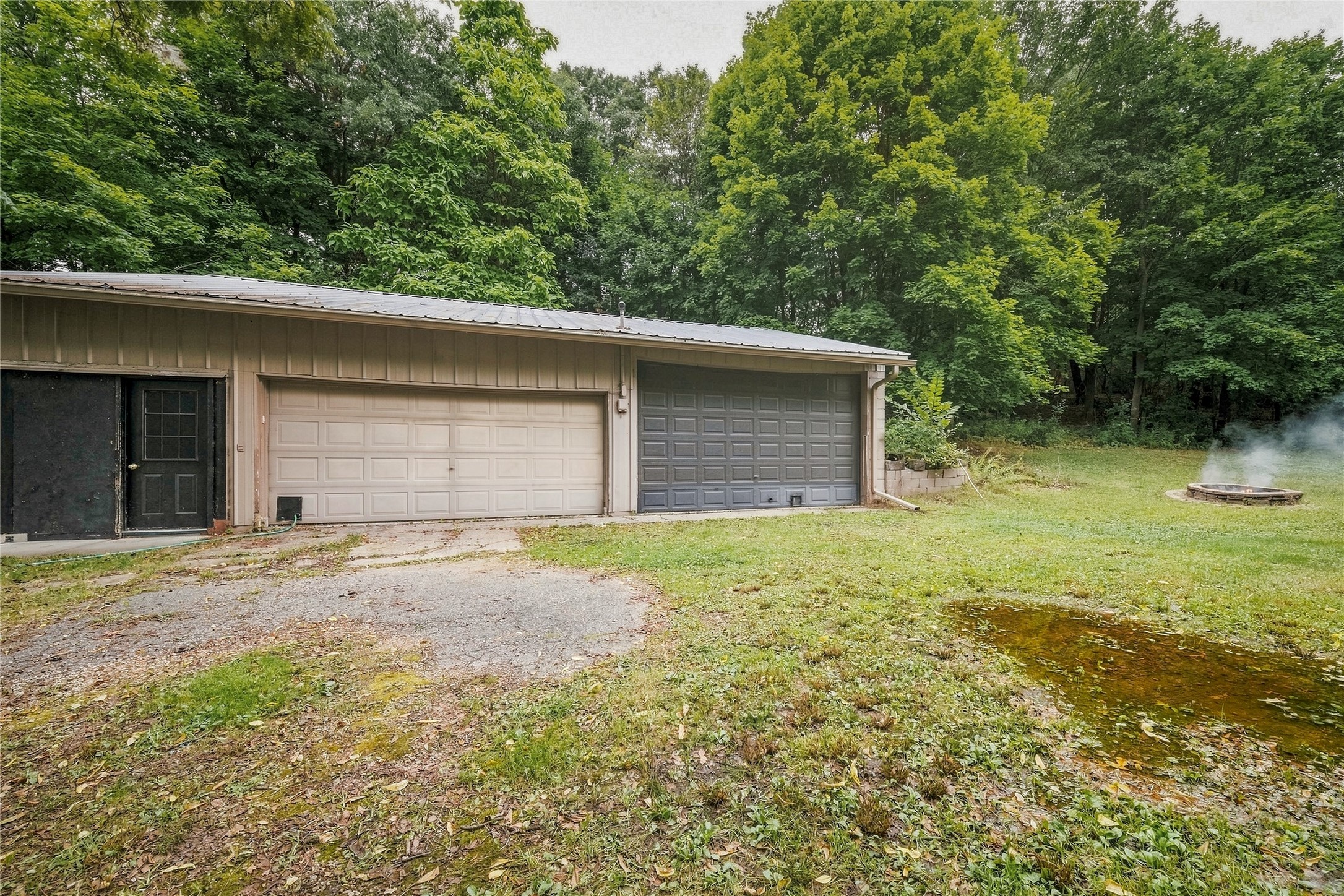 310 University Street Property Photo 42