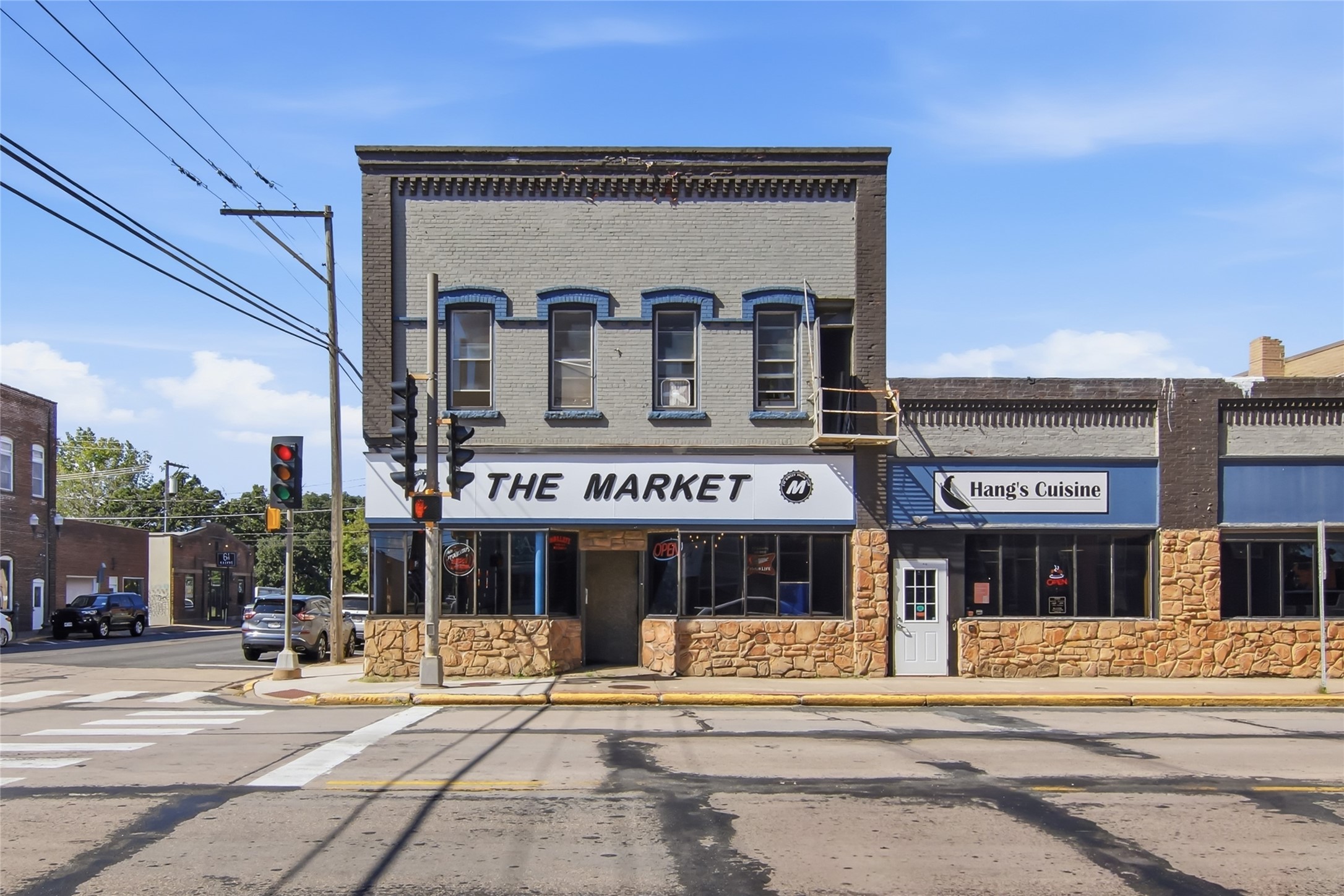 545 S Broadway Street Property Photo 1