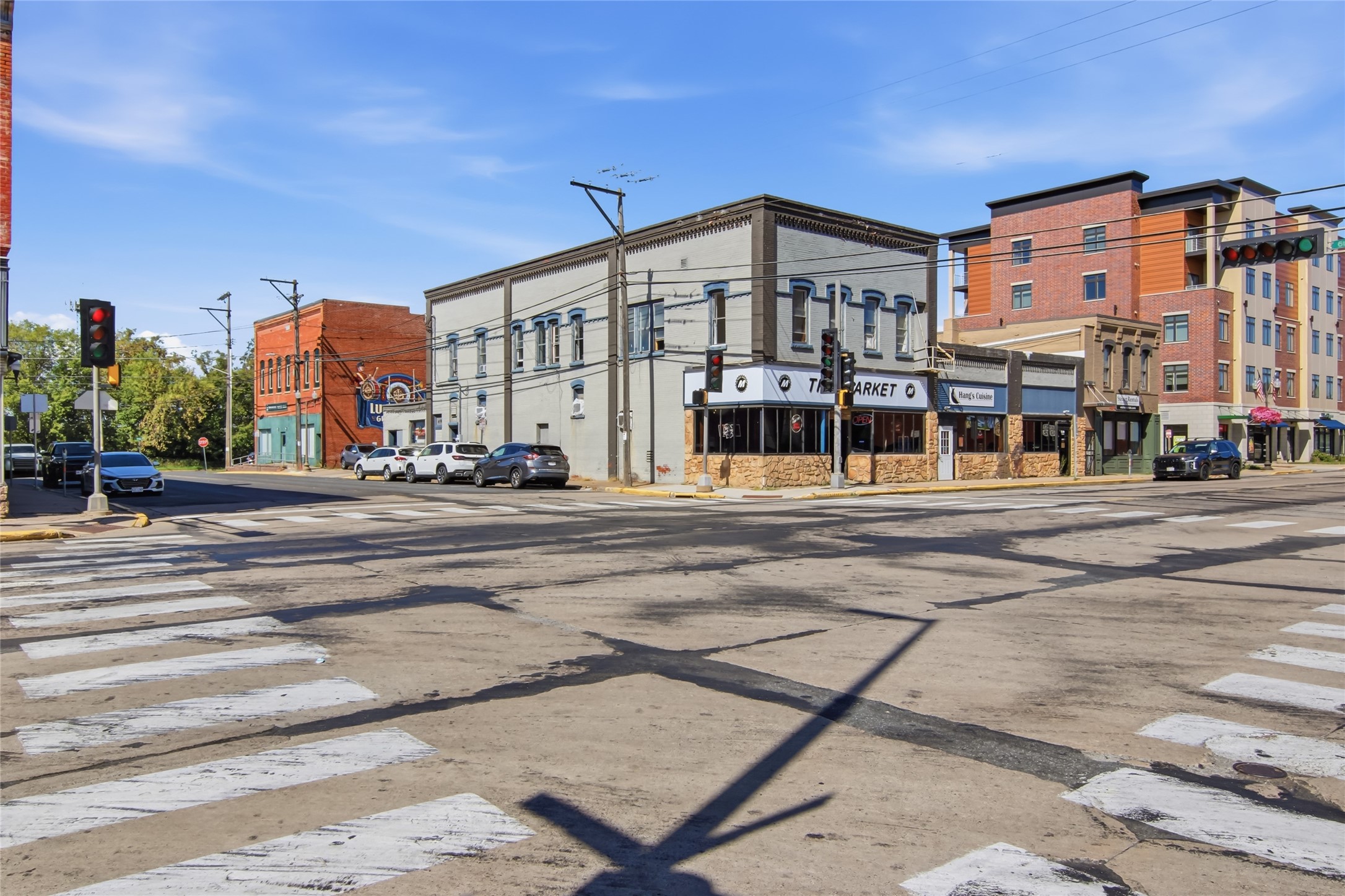 545 S Broadway Street Property Photo 27