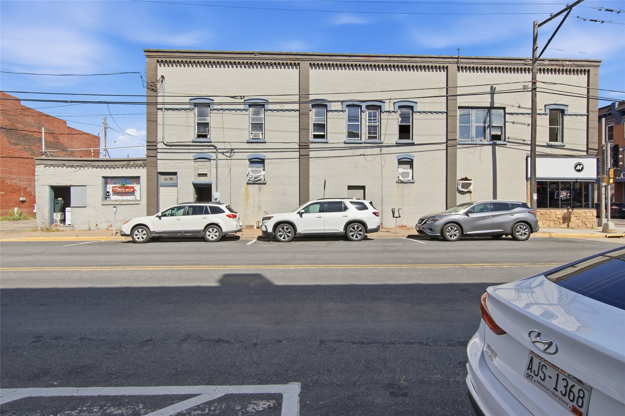 545 S Broadway Street Property Photo 28