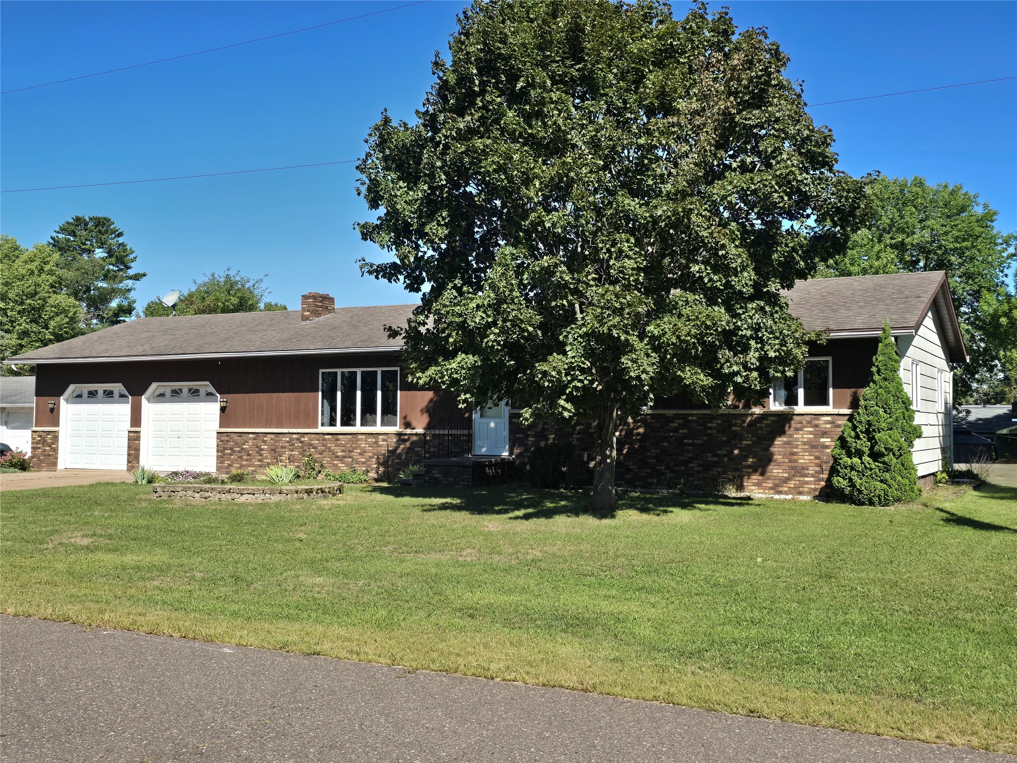 24 Bird Street Property Photo 1