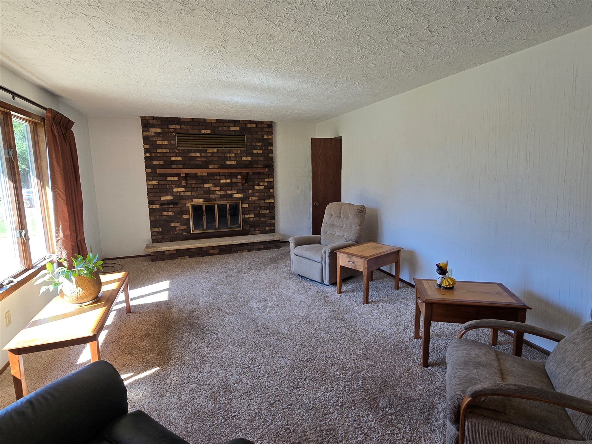 24 Bird Street Property Photo 6