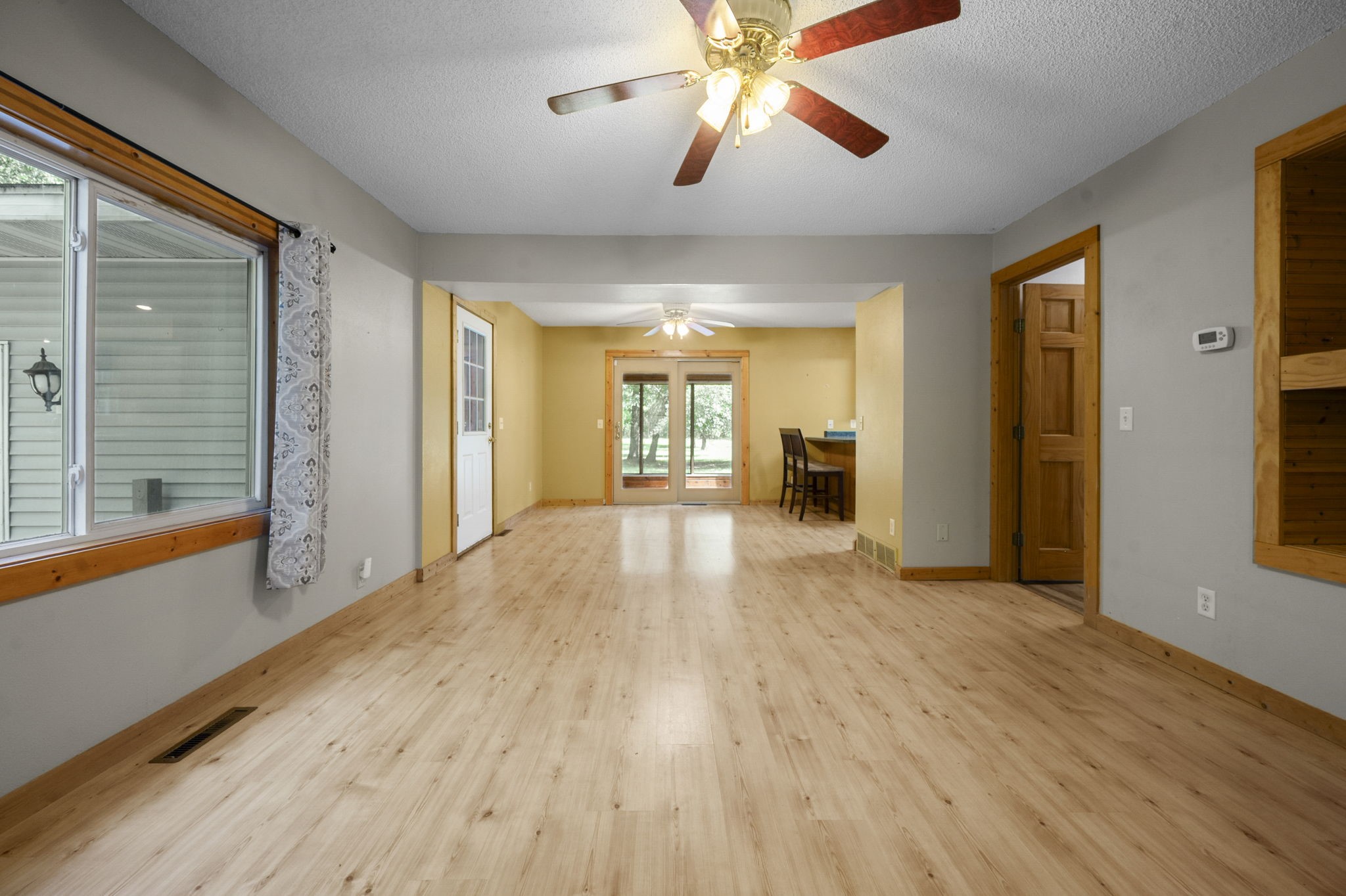 2488 Sunny Acres Lane Property Photo 8